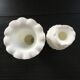 Paire de vases en verre blanc