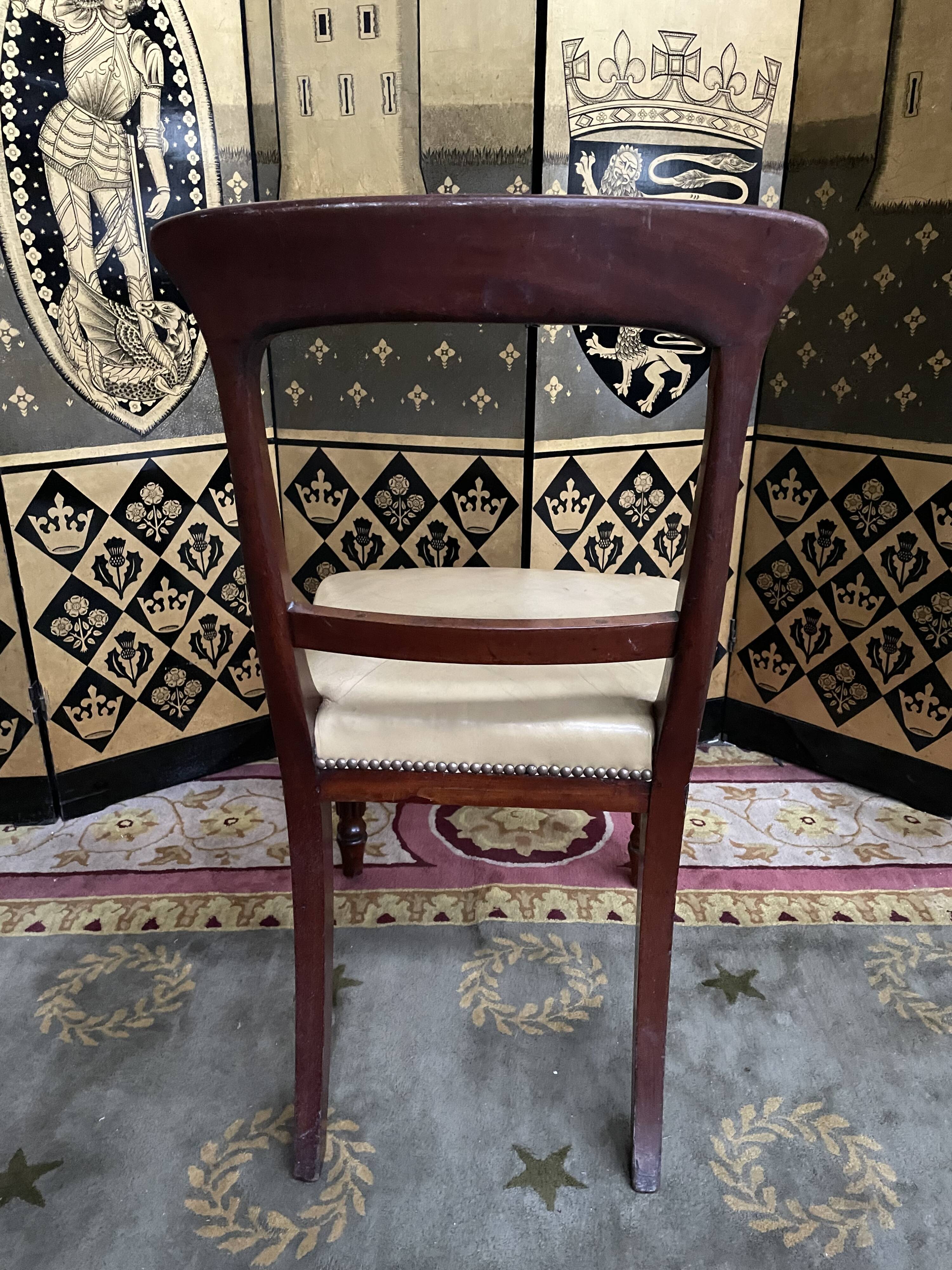 6 chaises anglaises Louis Philippe en acajou et cuir