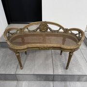 Superb salon bench (basket model) in Louis XVI style.