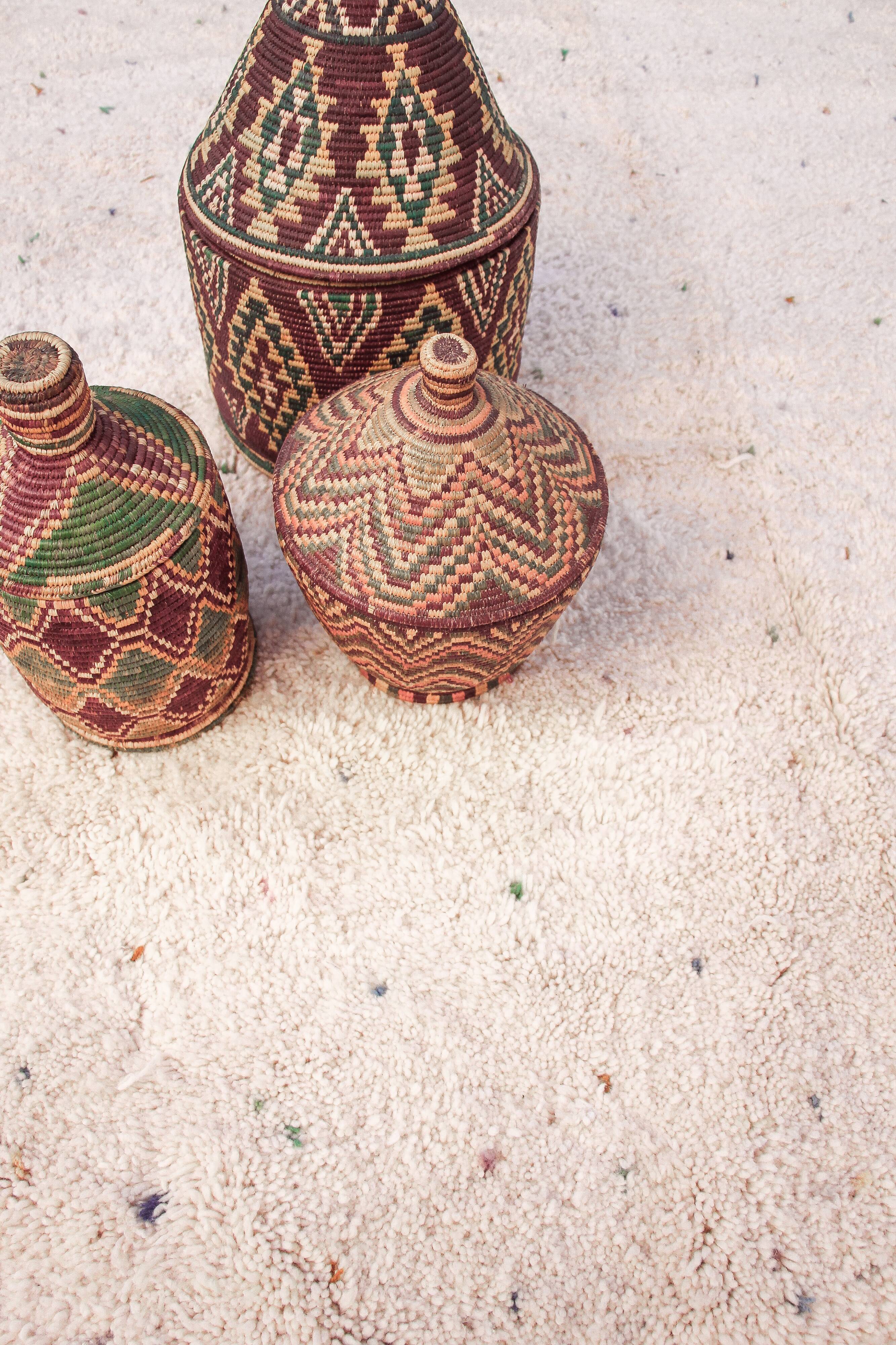 Beni ouarain Berber carpet with multicolored polka dots - 220x160cm