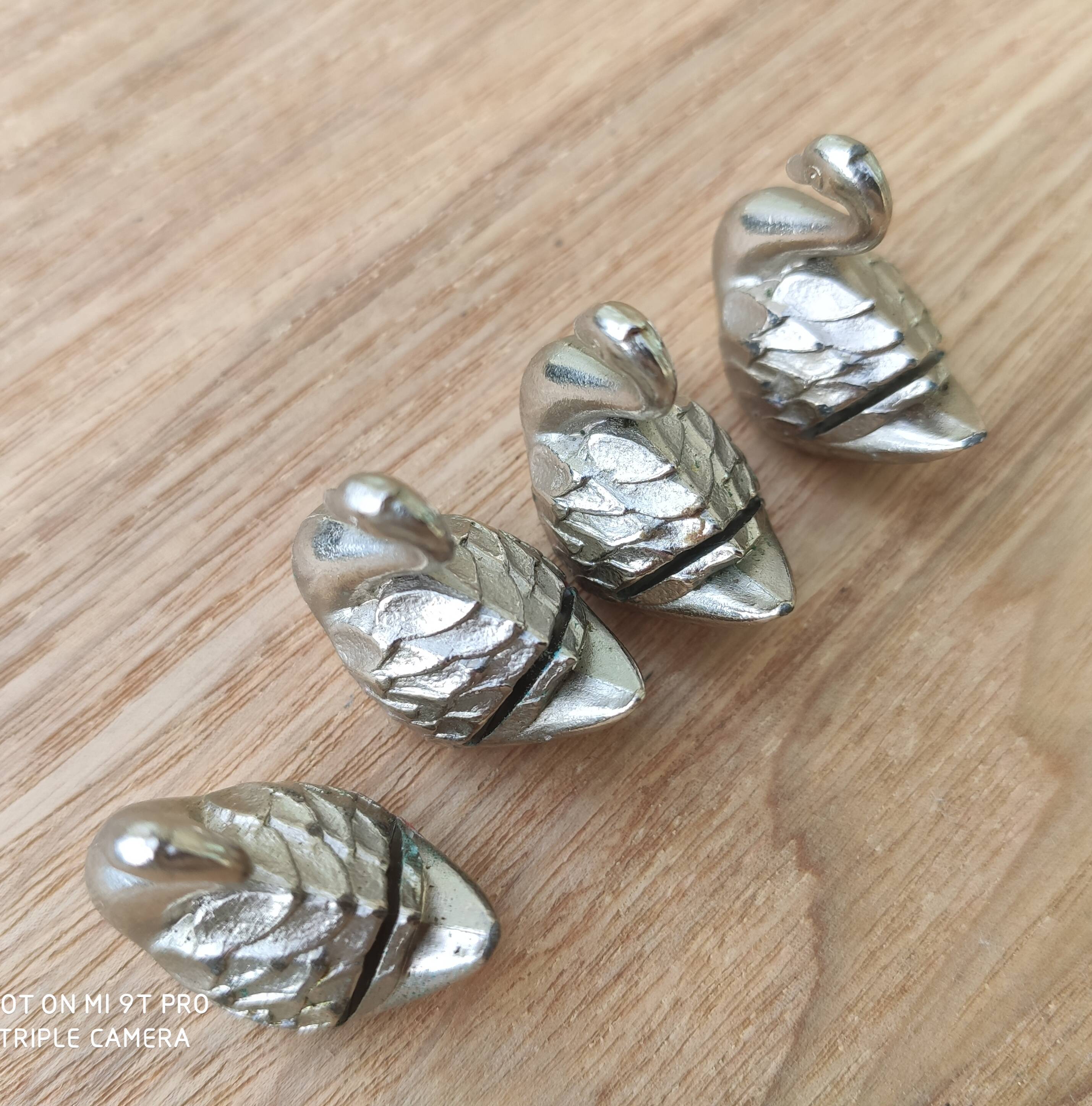 Old swan card holders