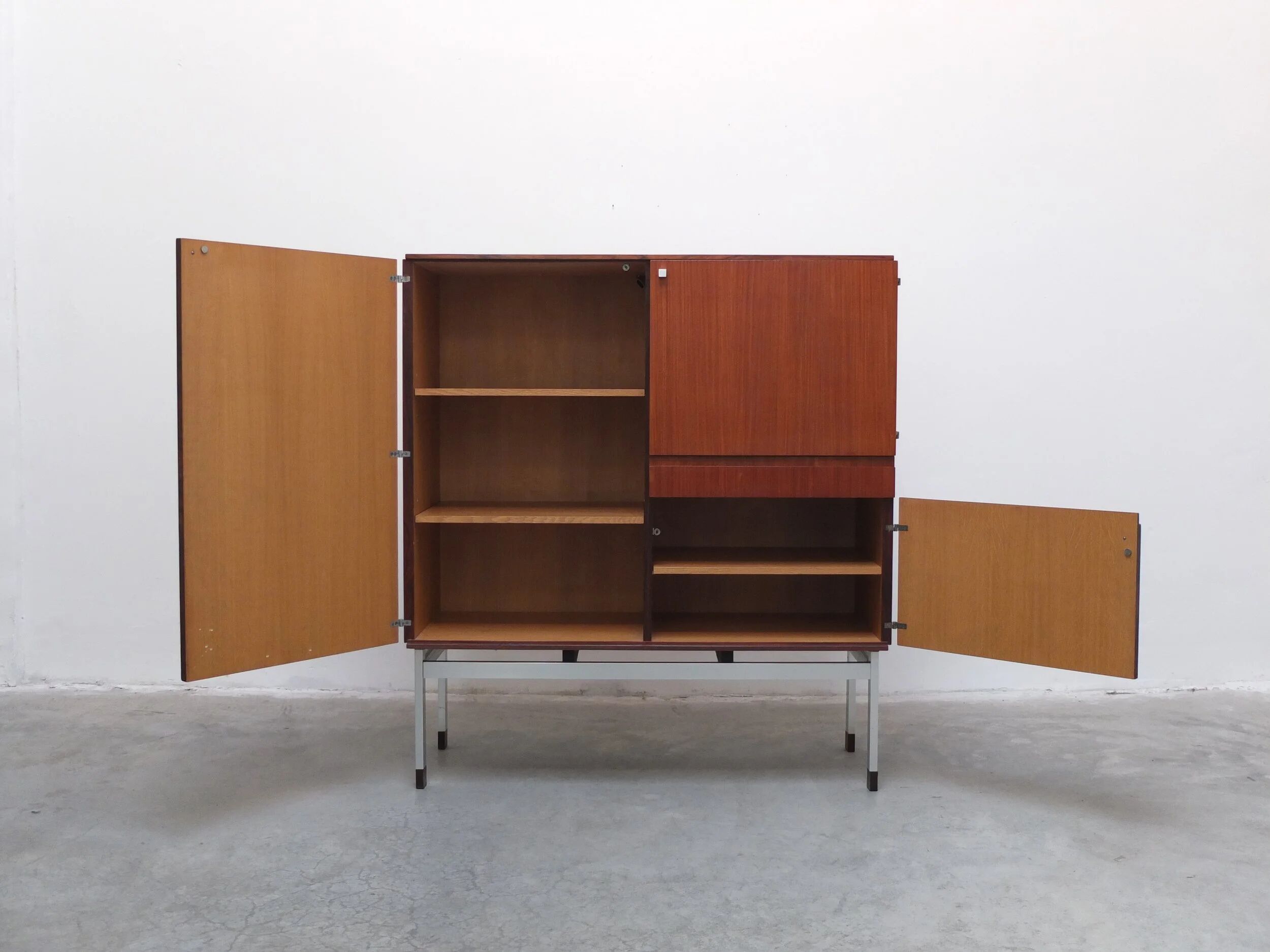 Modernist bar cabinet by Werner Wölfers for V-Form, 1960s