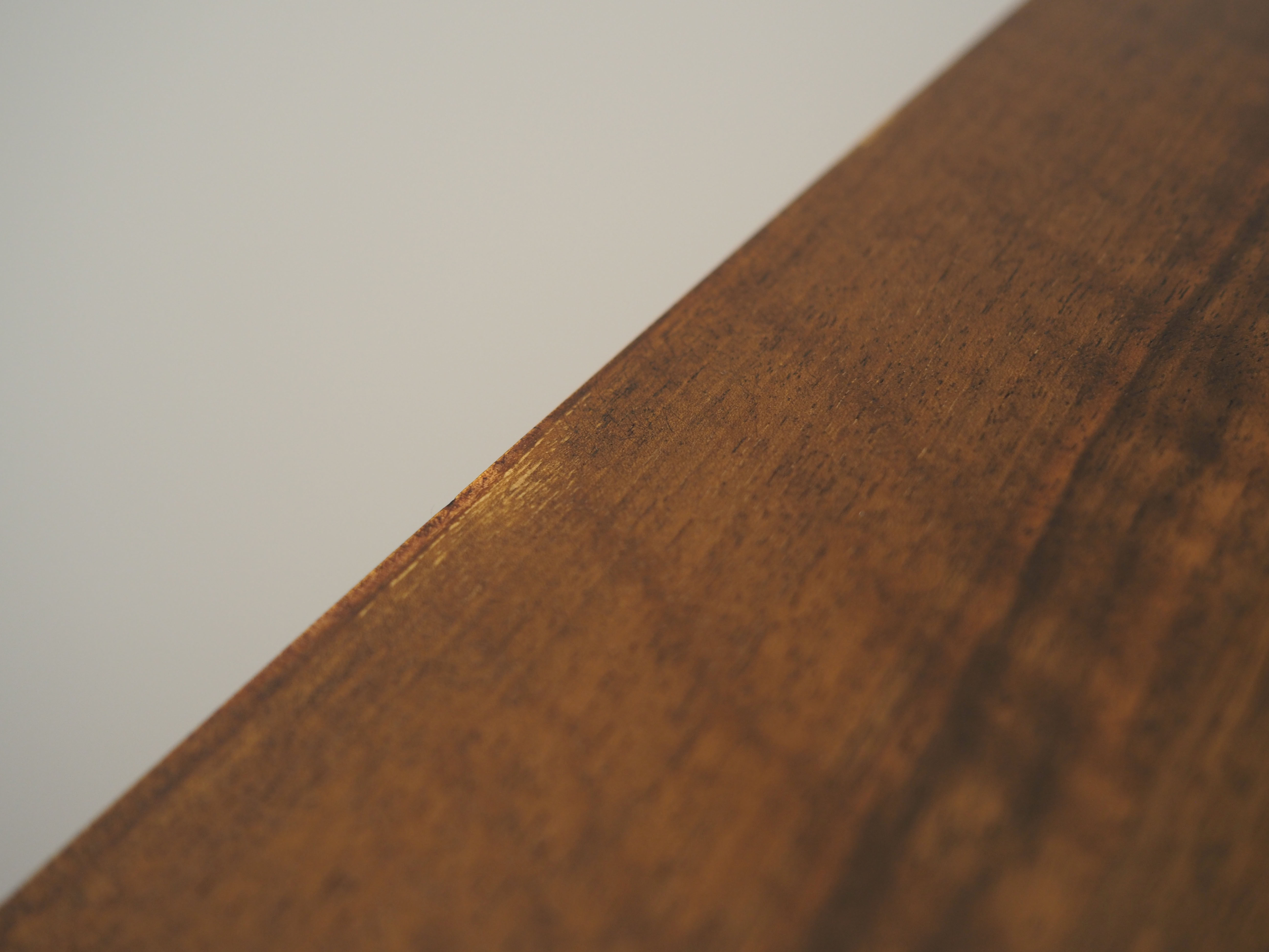 Bibliothèque en noyer, design danois, années 1960, designer: Børge Mogensen