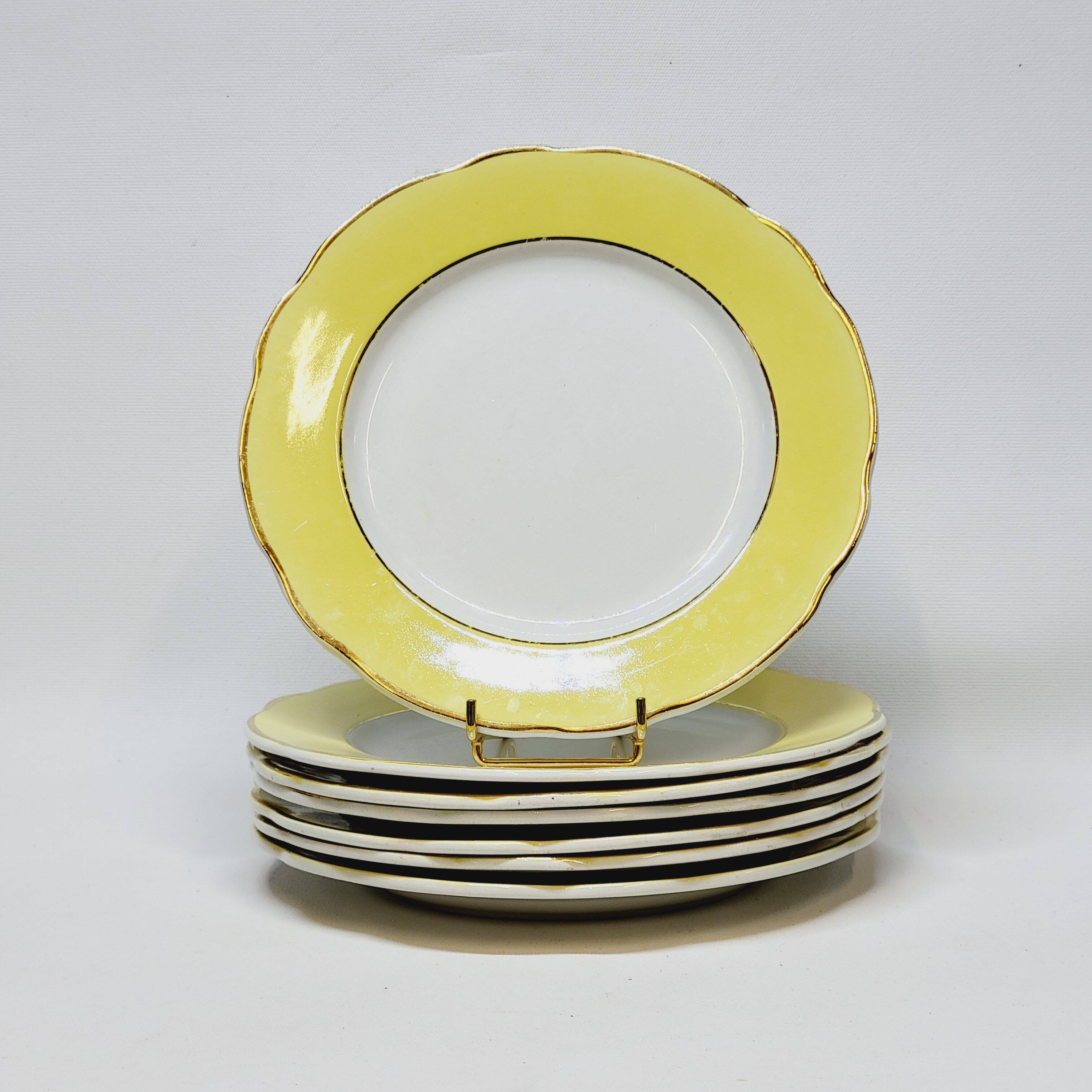 7 Vintage KG Lunéville Plates Jonquille Model Diameter 19.5 Cm