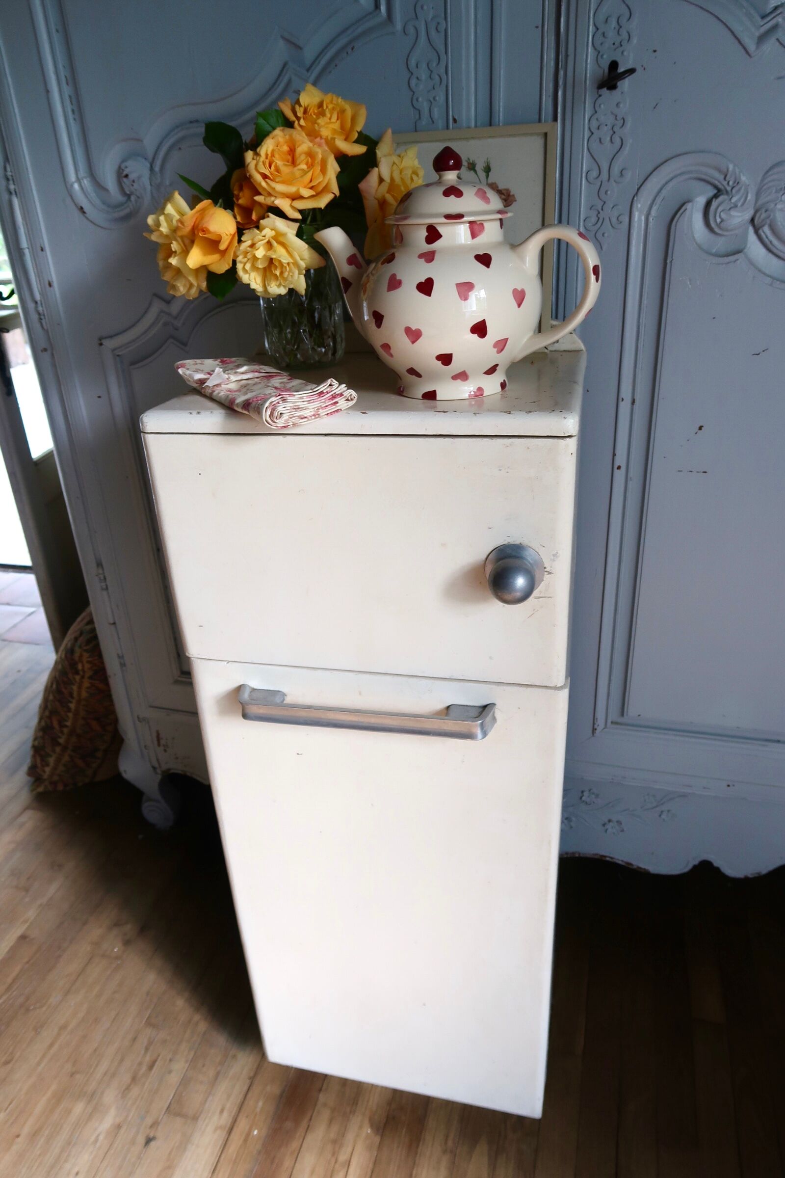 Vintage wooden bread hutch