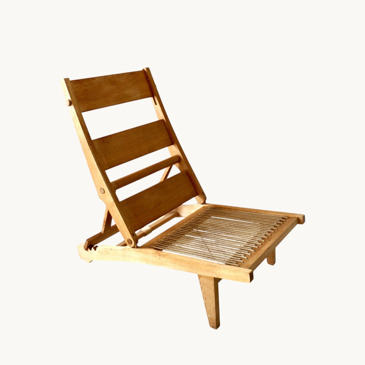 une paire de fauteuils Hans Wegner, Suède, années 60.