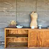 Sliding door counter