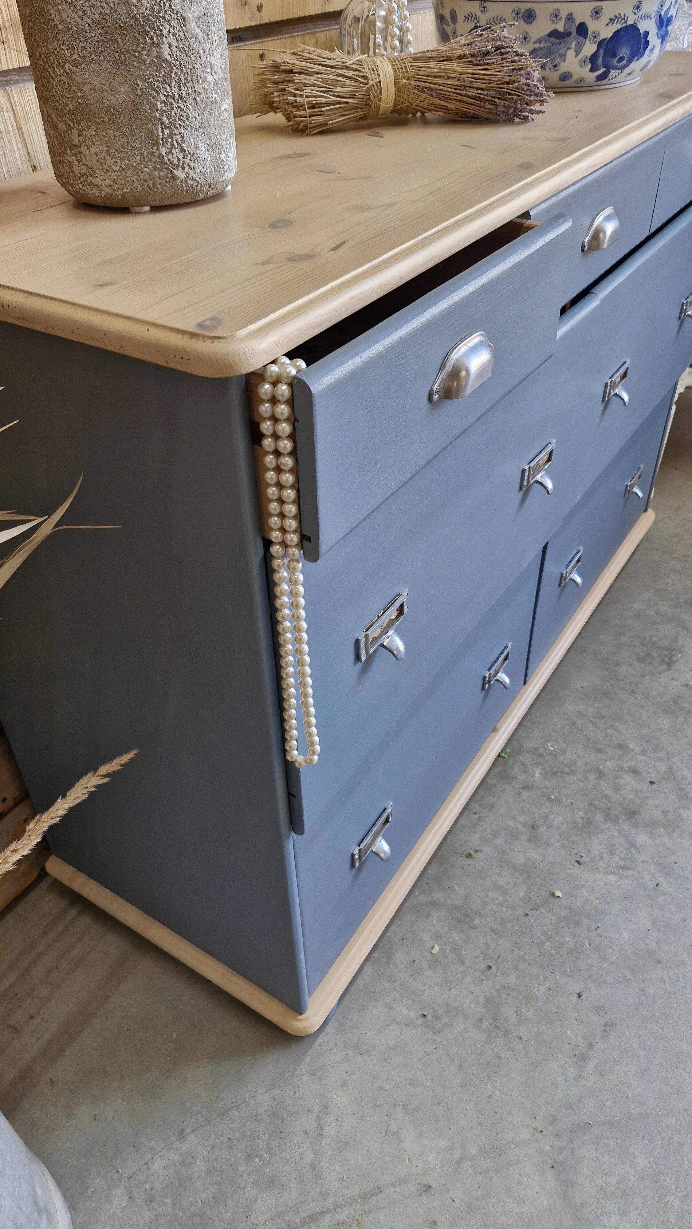 Commode