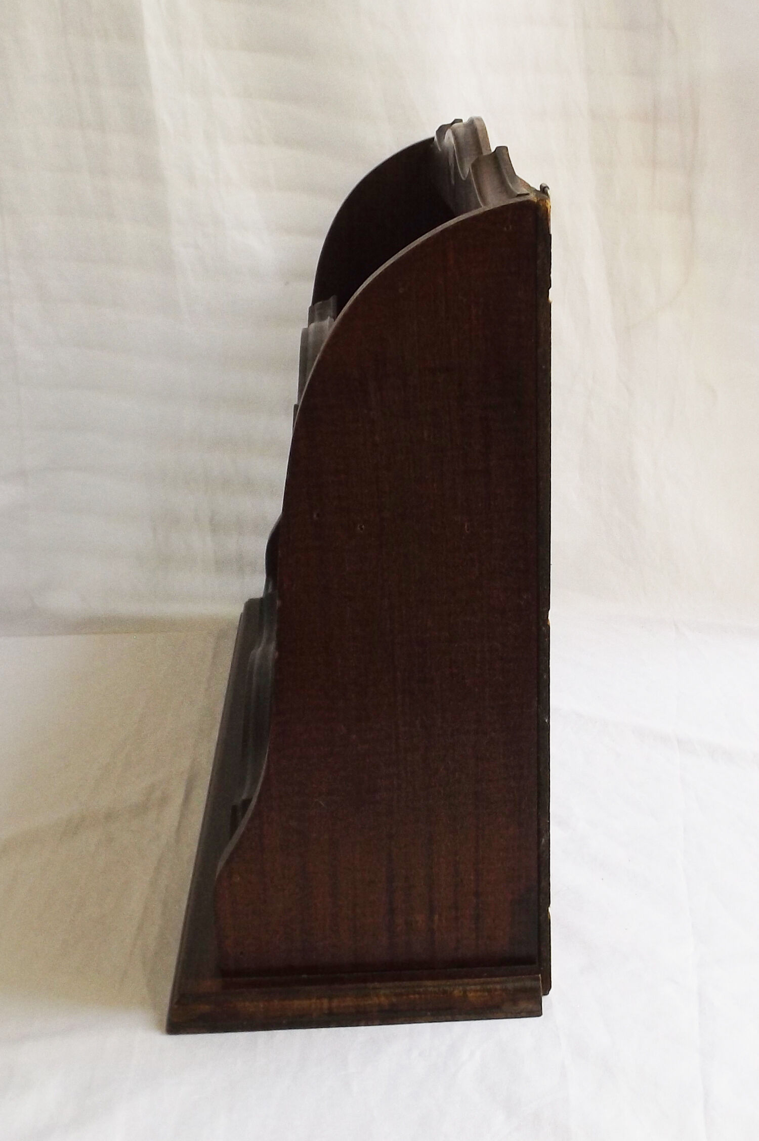 Plywood wall shelf