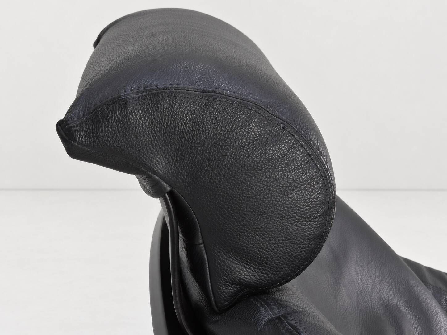 Kroken Armchair in Black Leather by Ake Fribytter for Roche Bobois