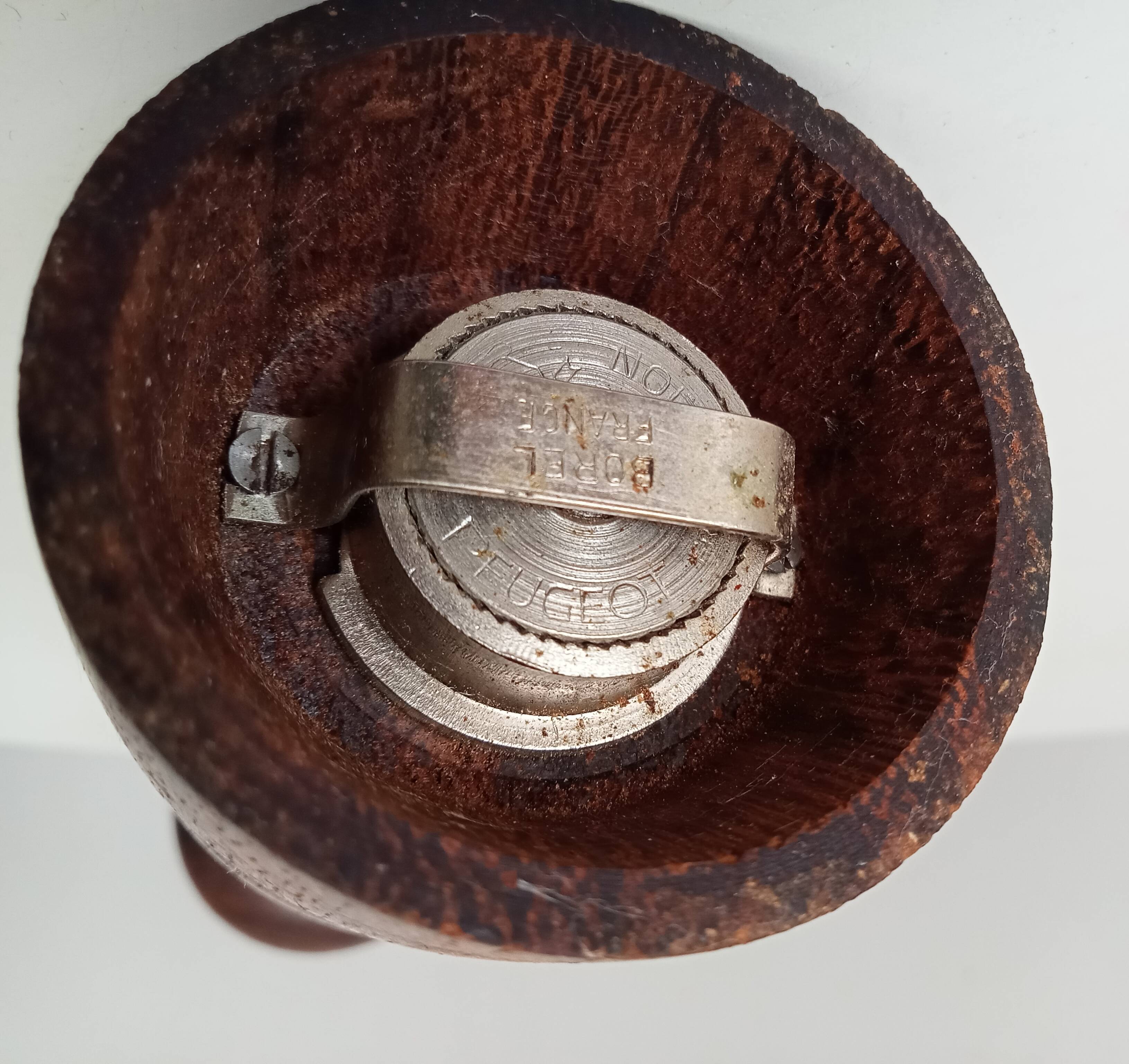 Vintage pepper mill borel brothers peugeot lion