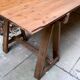 Table ferme guinguette en bois sur treteaux