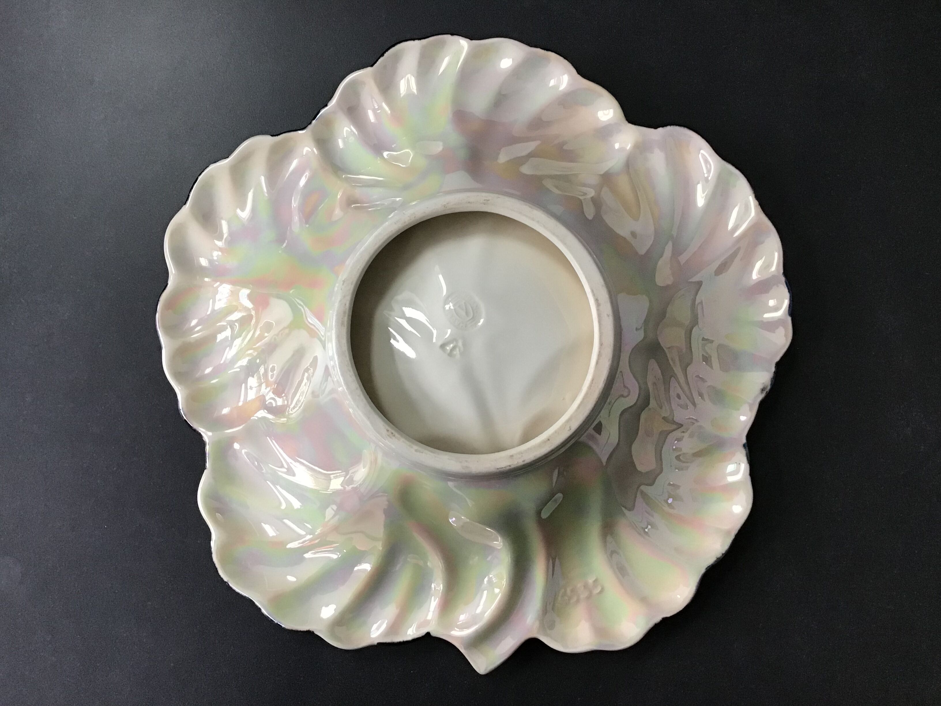 Verceram iridescent ceramic leaf cutter