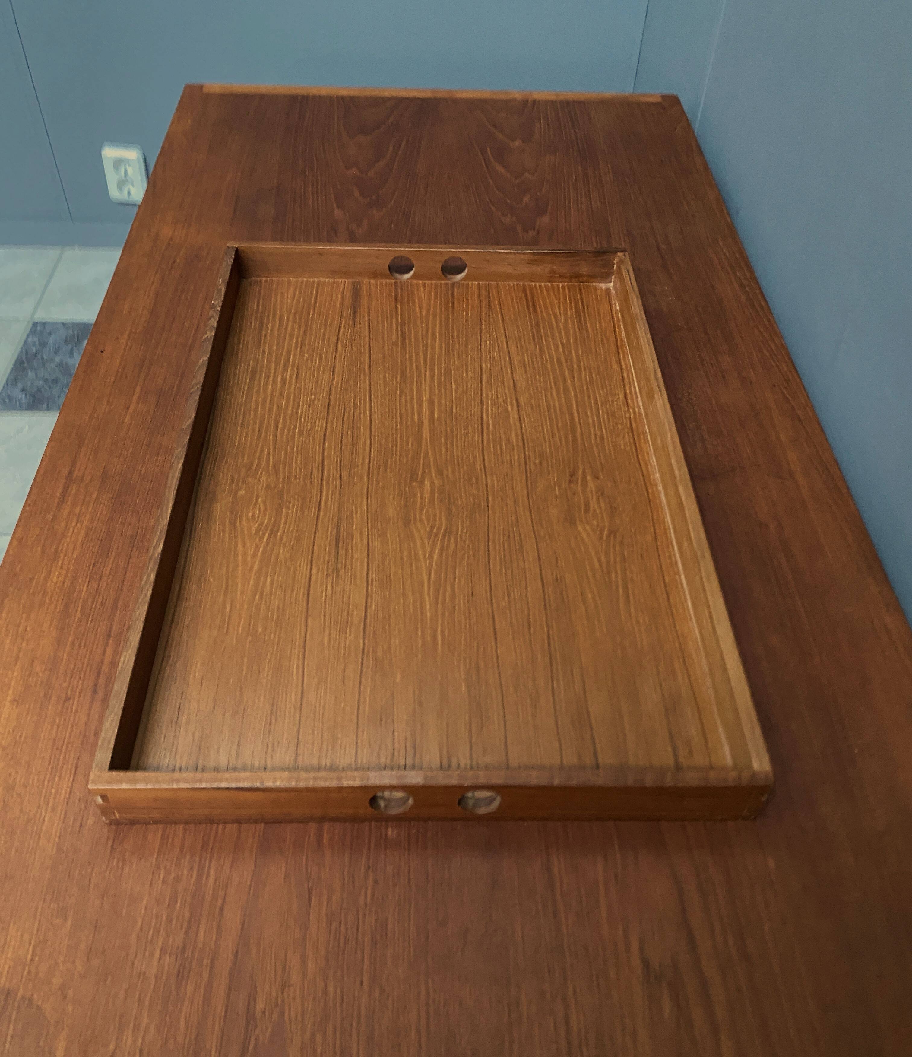 Large Teak coffee table with serving tray 1970s EMC Mobler Denmark