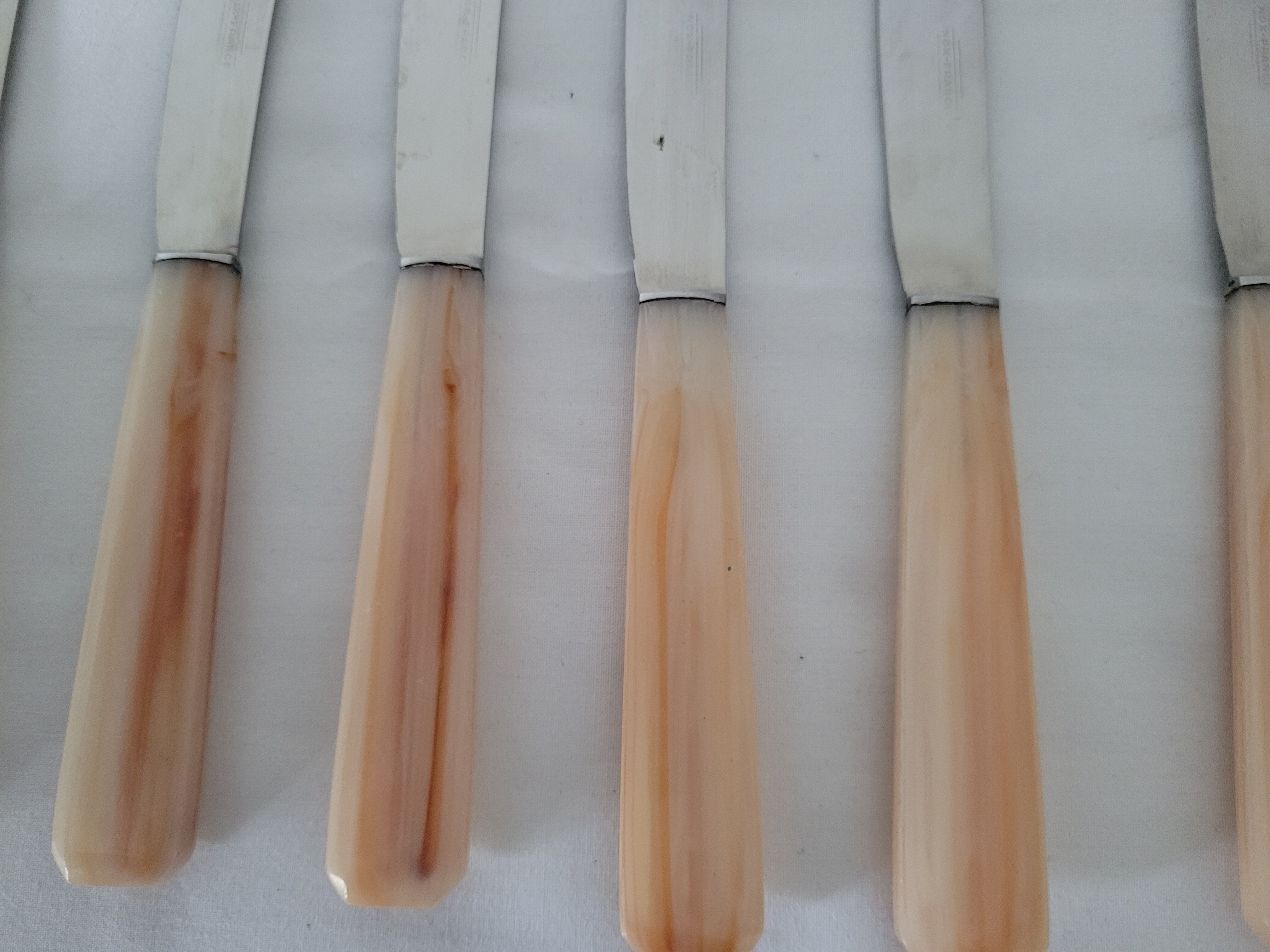 Box of 12 cheese knives