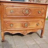 Louis XVI Louis XV period chest of drawers in walnut from the 18th century