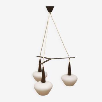 Suspension scandinave métal et verre opalin 1950