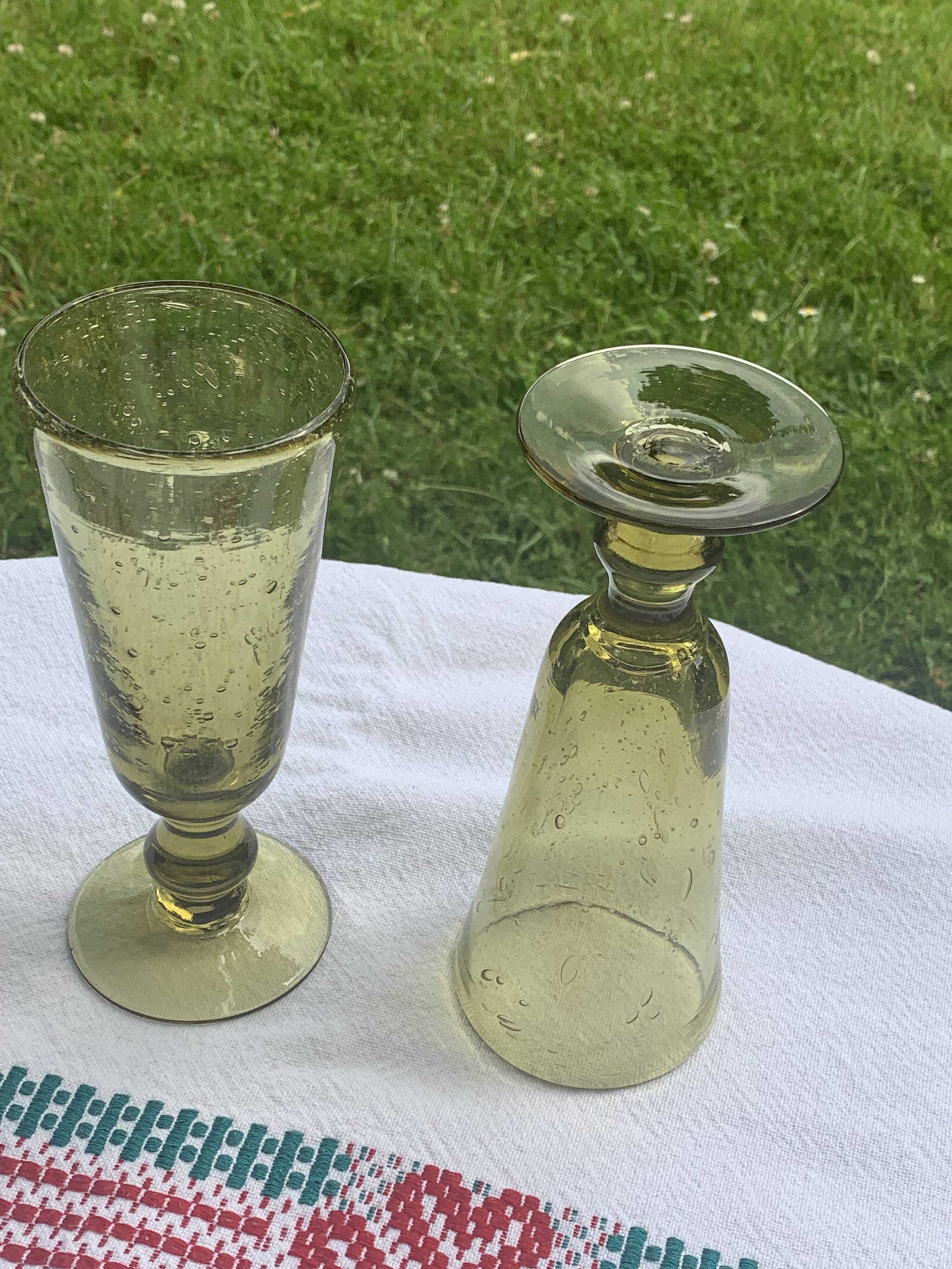 6 champagne flutes, cocktail glass, La Rochere glassware, hand-blown green glass