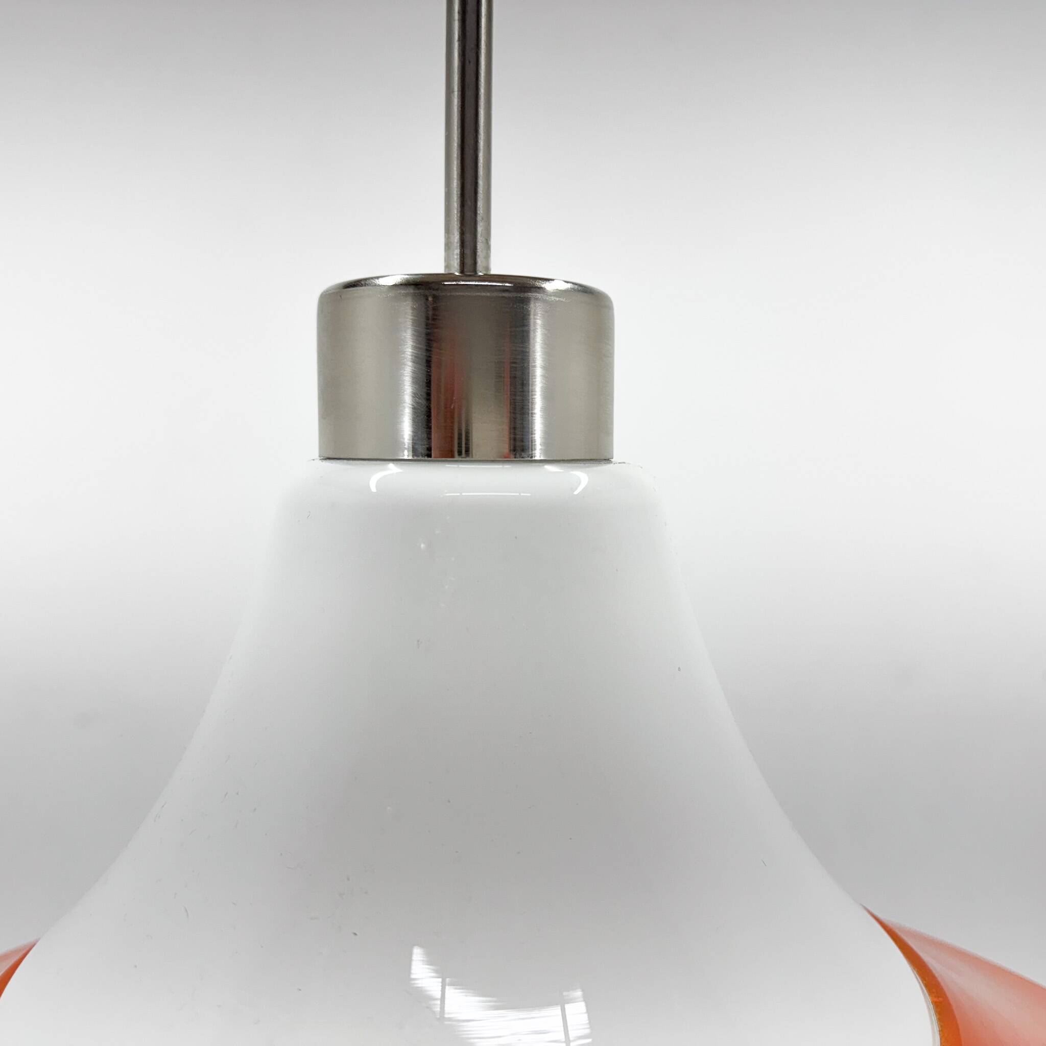 Suspension en verre opalin et métal orange, milieu XXème