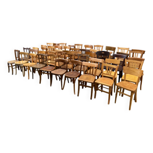 50 chaises bistrot dépareillées - bois