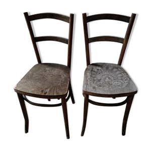Chaise anciennes en bois assise