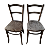 Chaise anciennes en bois assise ornementée