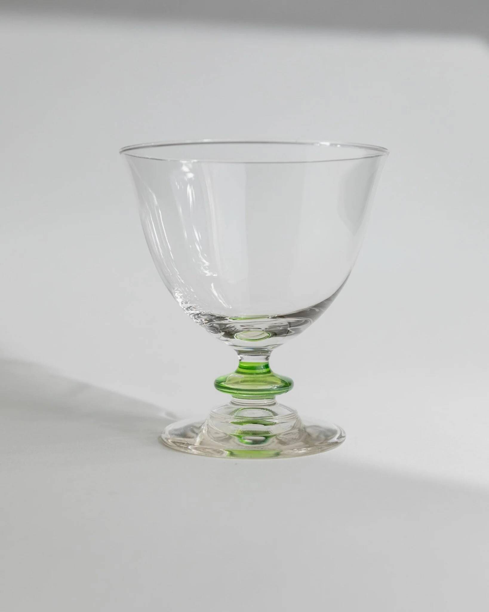 Ensemble de 6 verres à cocktail en verre de Murano vert vintage : verres à tige à bulles, années 1970, style italien du milieu du siècle.