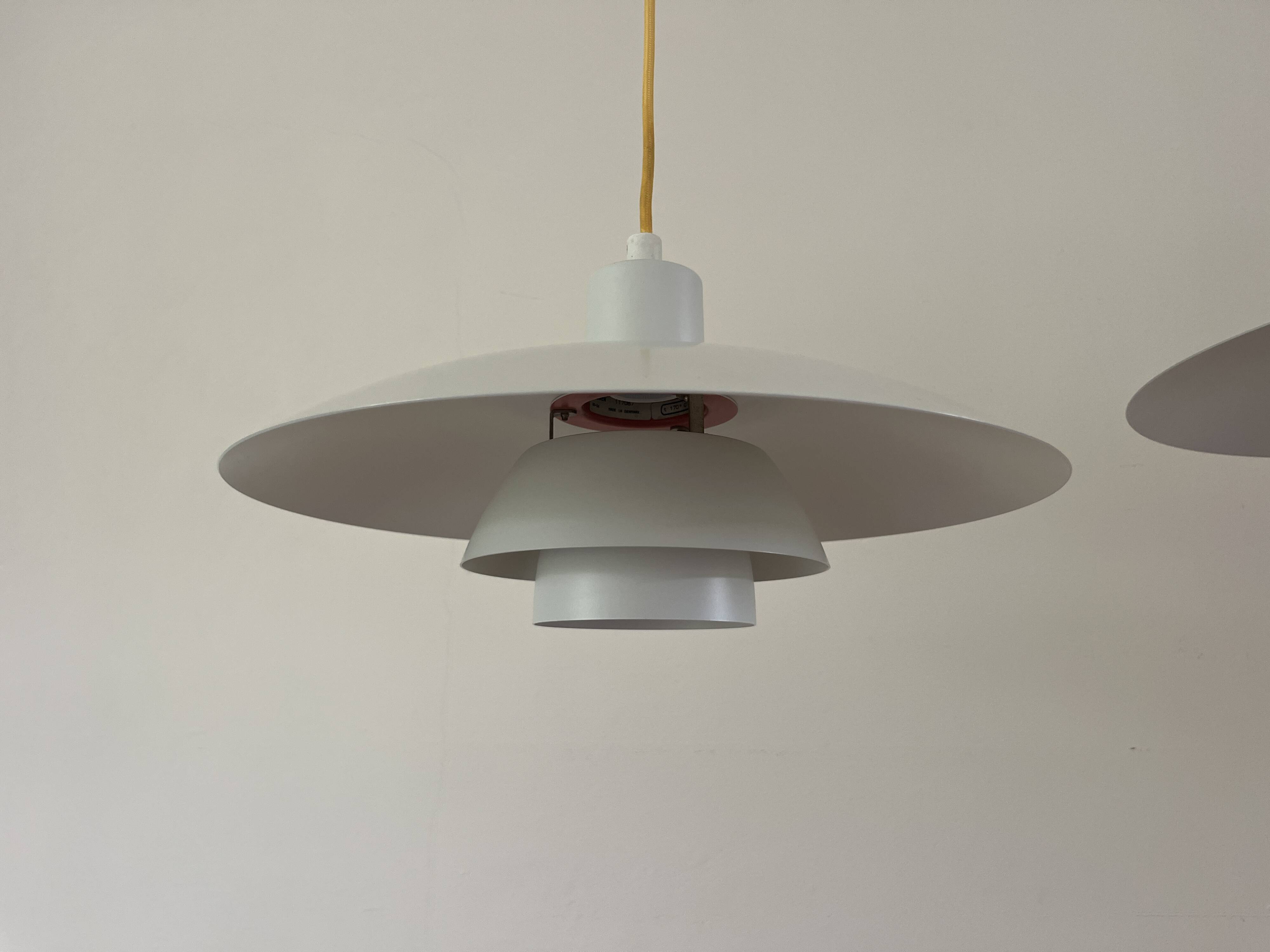 Vintage 2x Louis Poulsen PH4/3 + reflector - Poul Henningsen - Danish design lamp