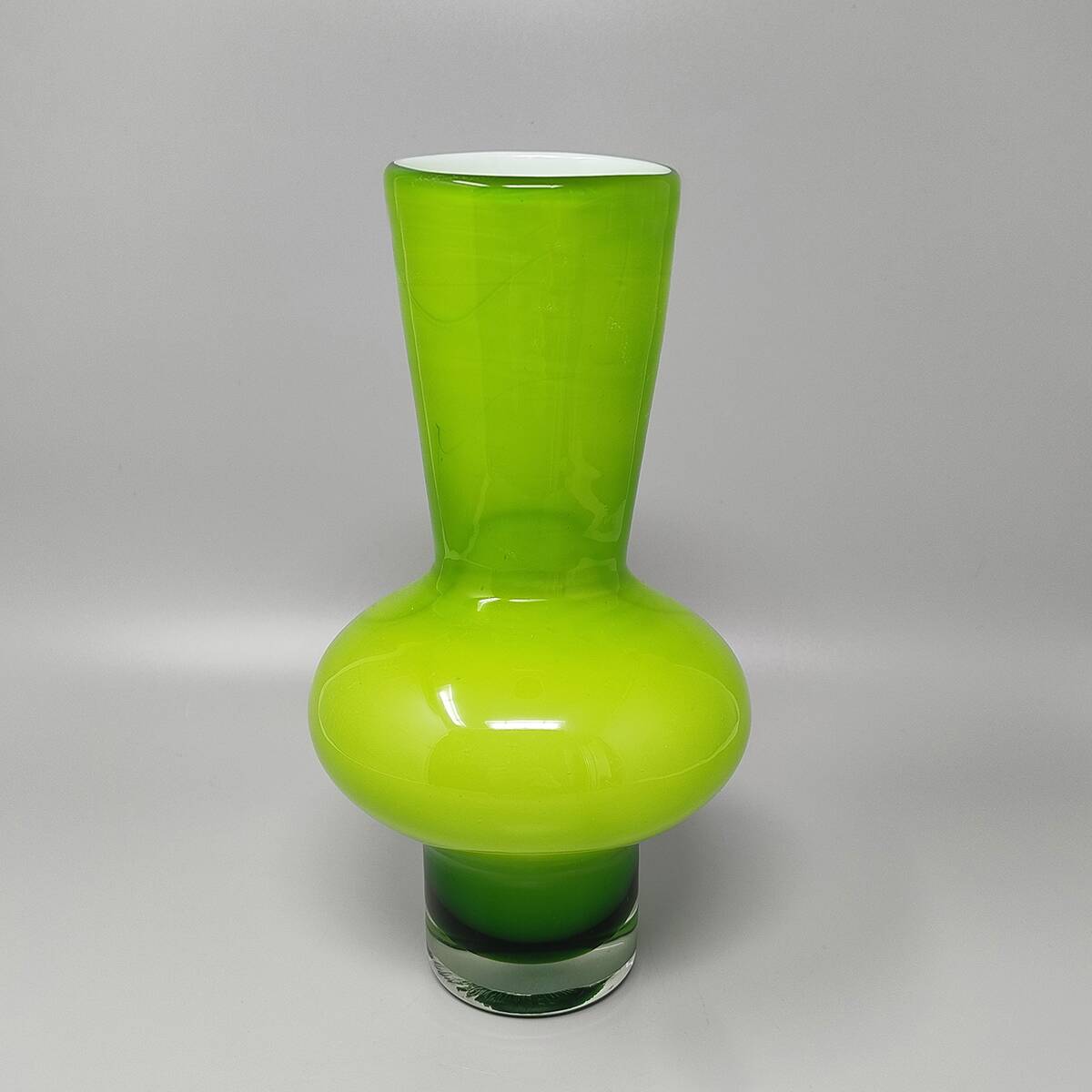 1970s Gorgeous Green Vase by Ind. Vetraria