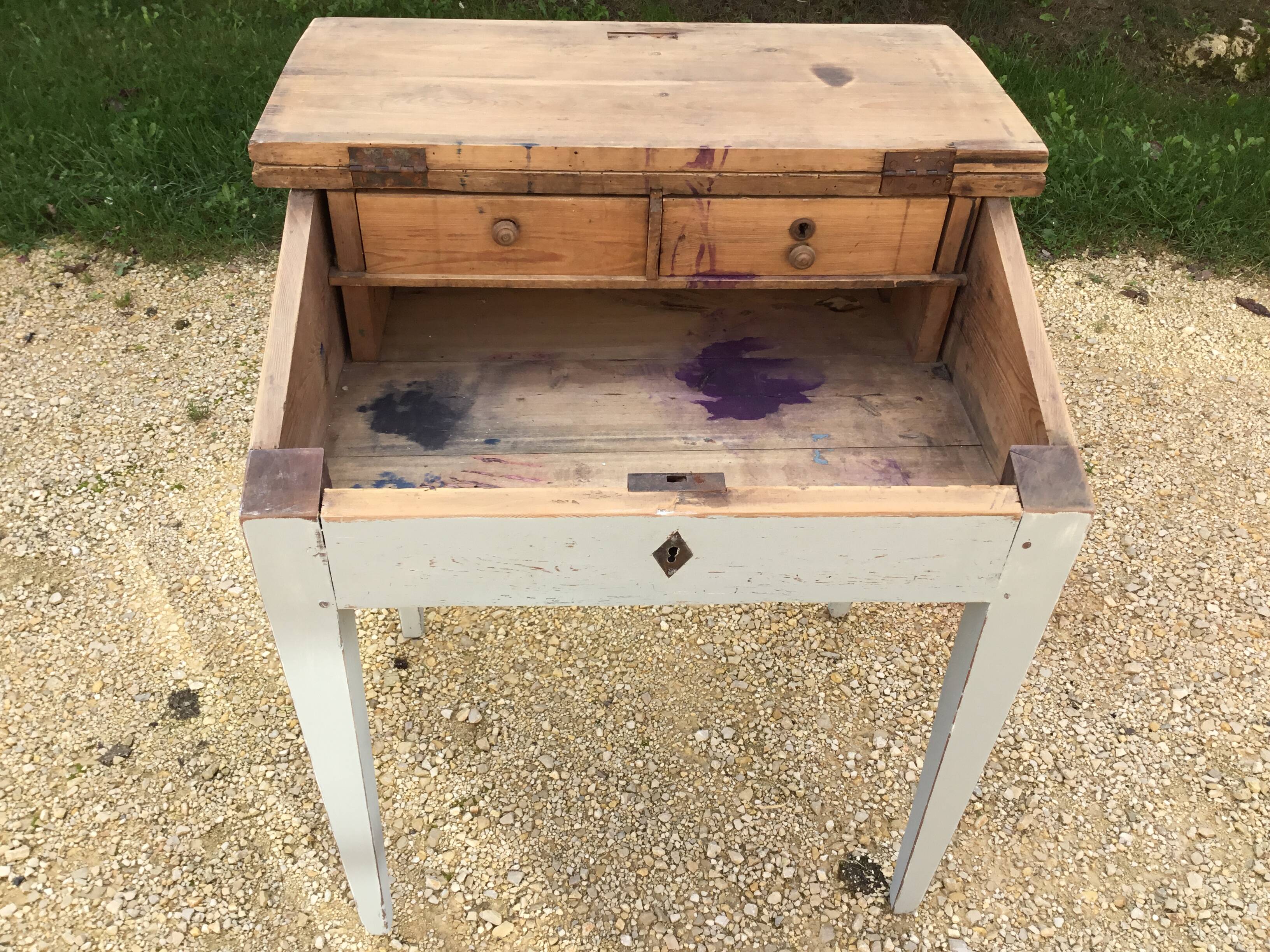 Small old fir slope desk