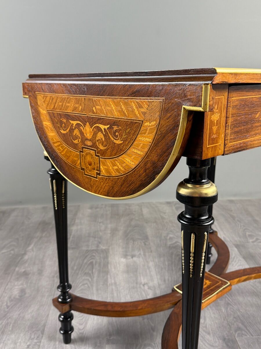 Table à écrire Napoléon III en marqueterie, XIXe siècle