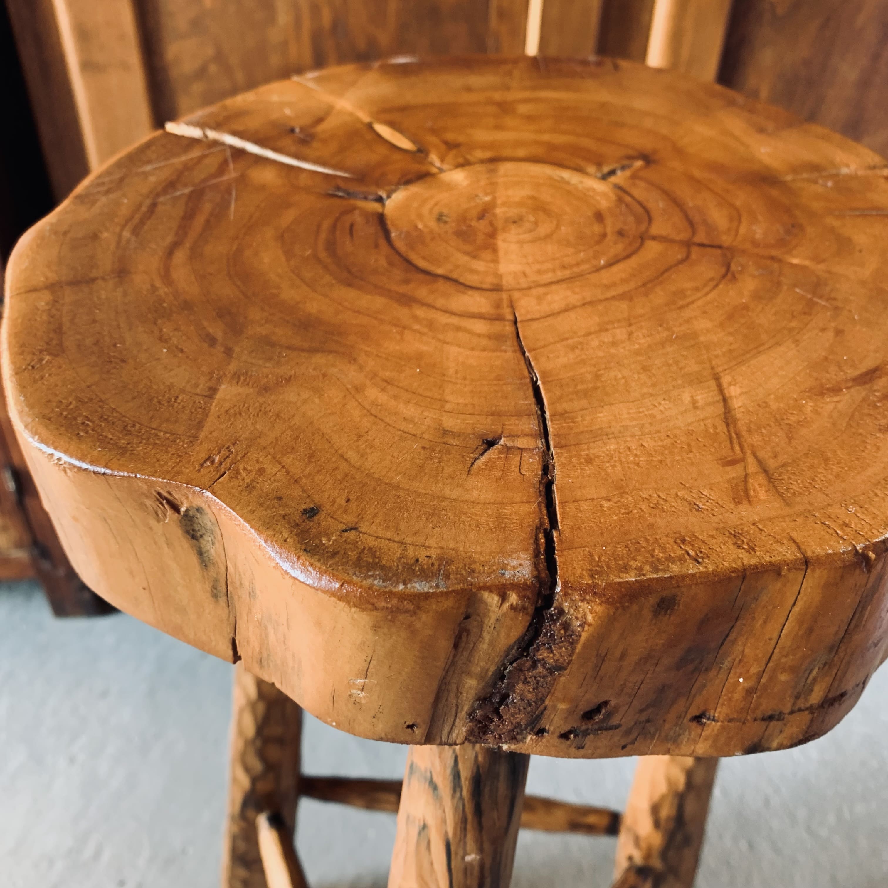 Brutalist tripod high stool - wood