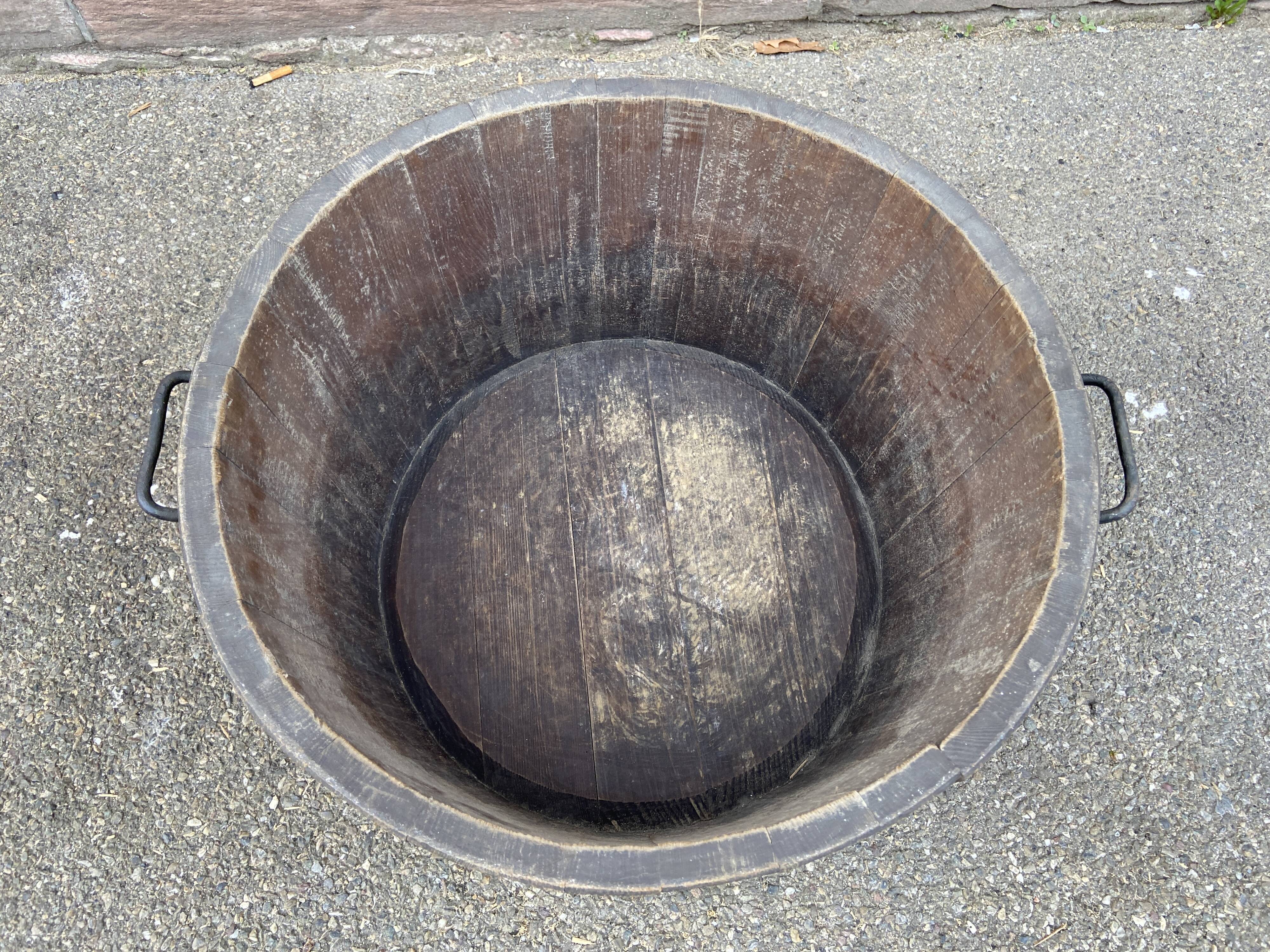 Barrel style flower box