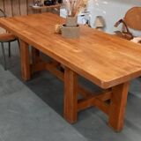 Farm table