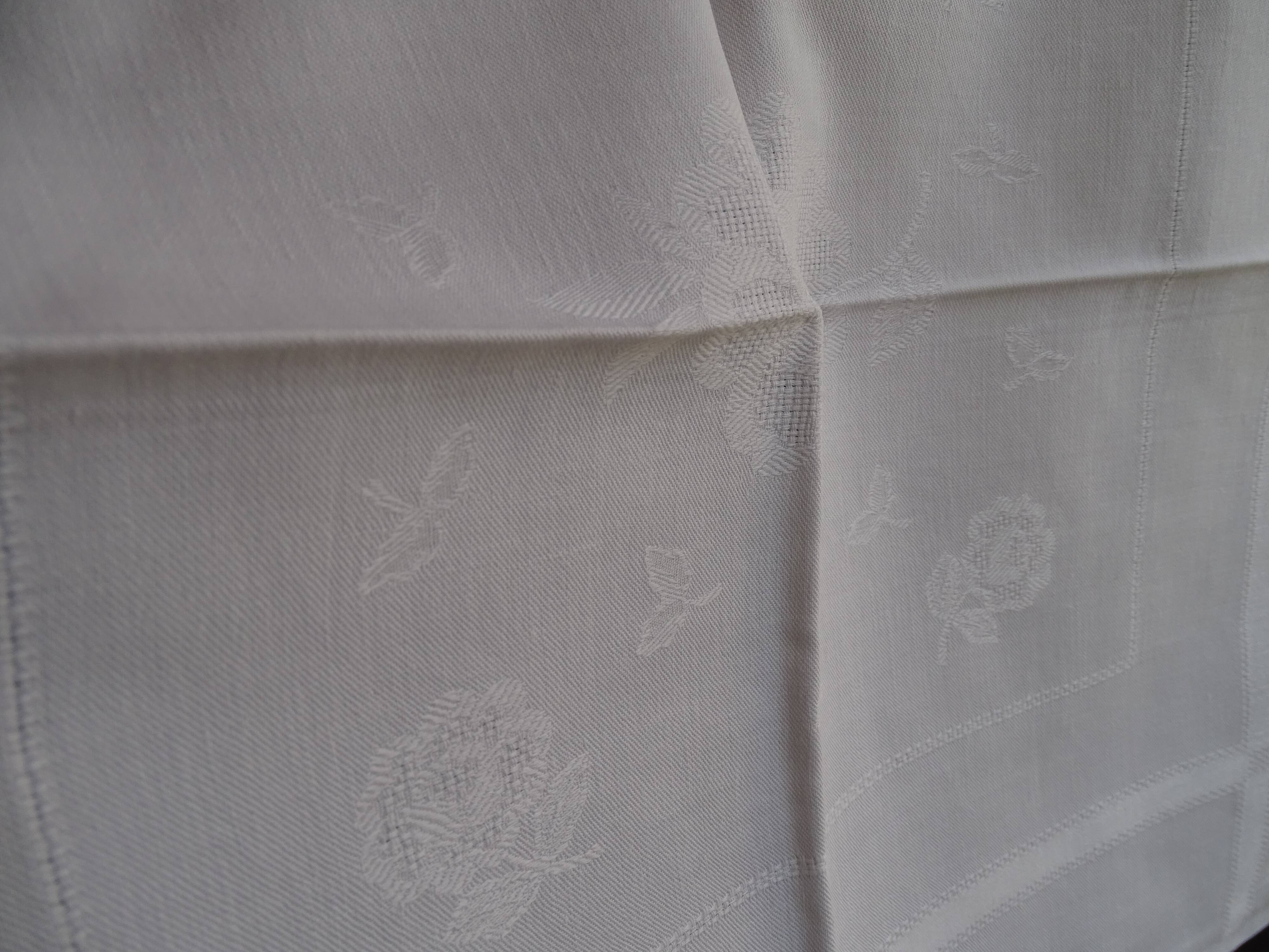 9 cotton napkins damask with flowers 48 x 48 cm