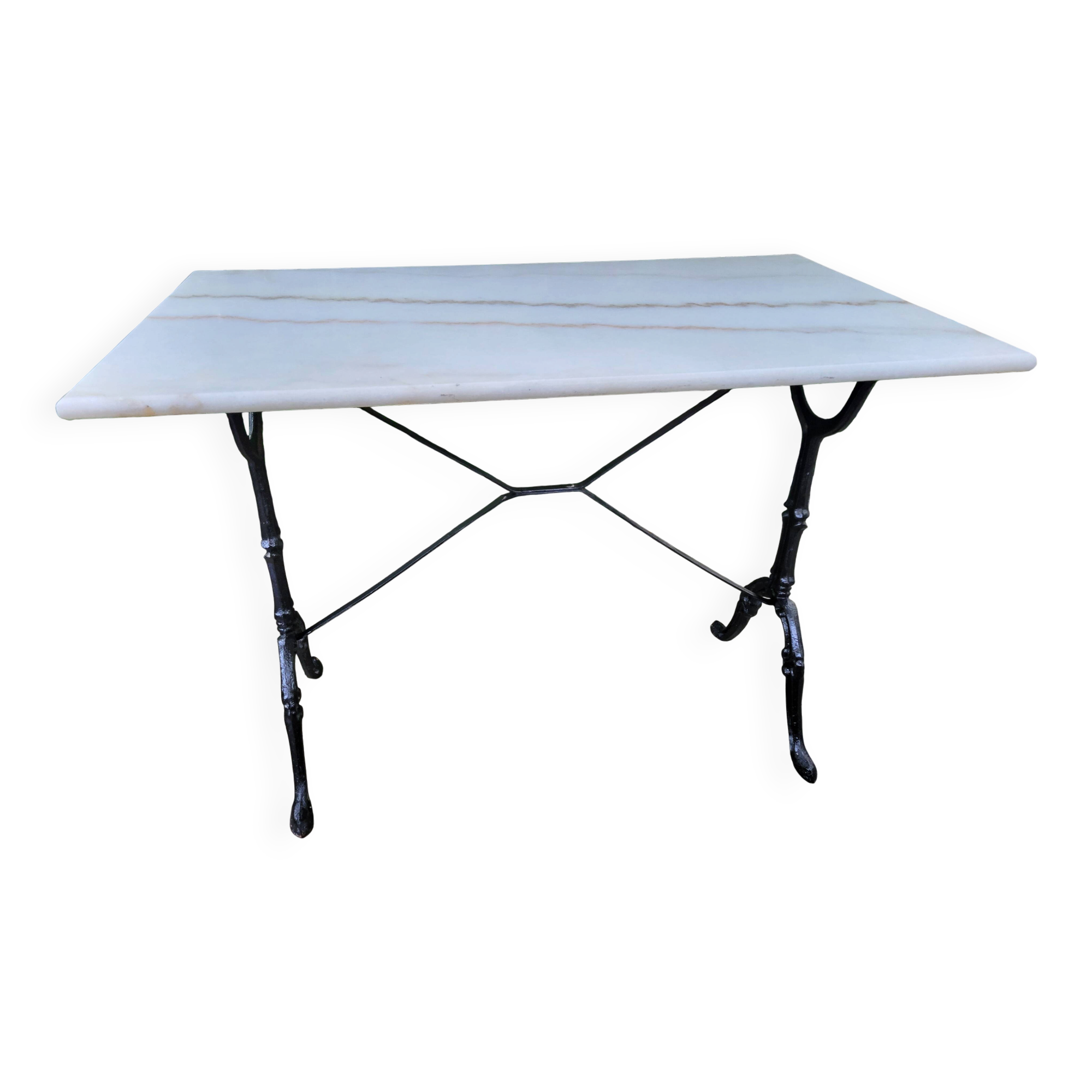 Bistro table in Carrara marble and cast iron, circa 1900.