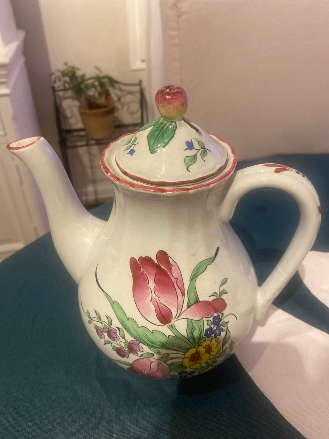 K & G Lunéville Antique teapot in Strasbourg faience 19th century