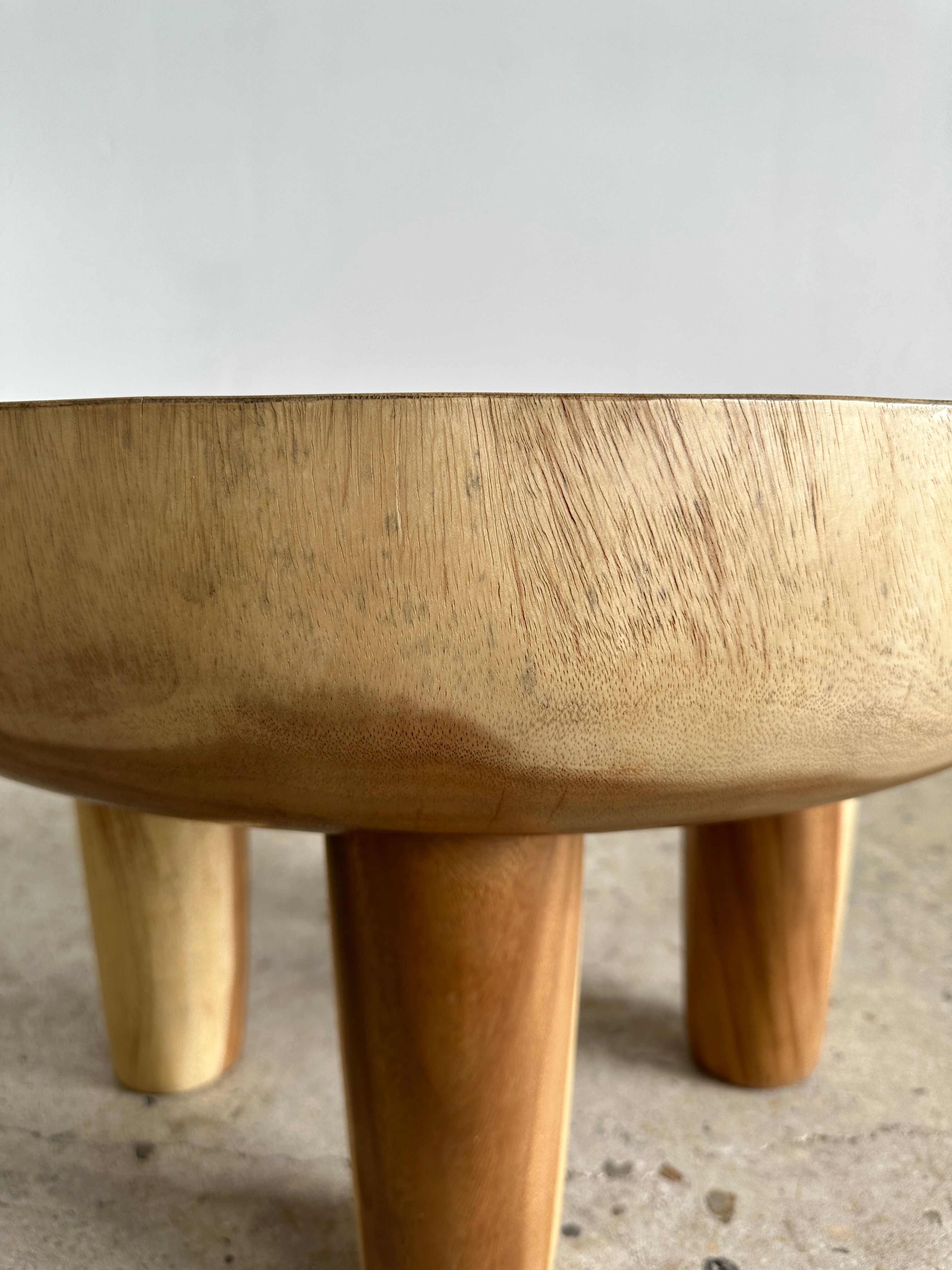 Coffee table, quadripod suar coffee table