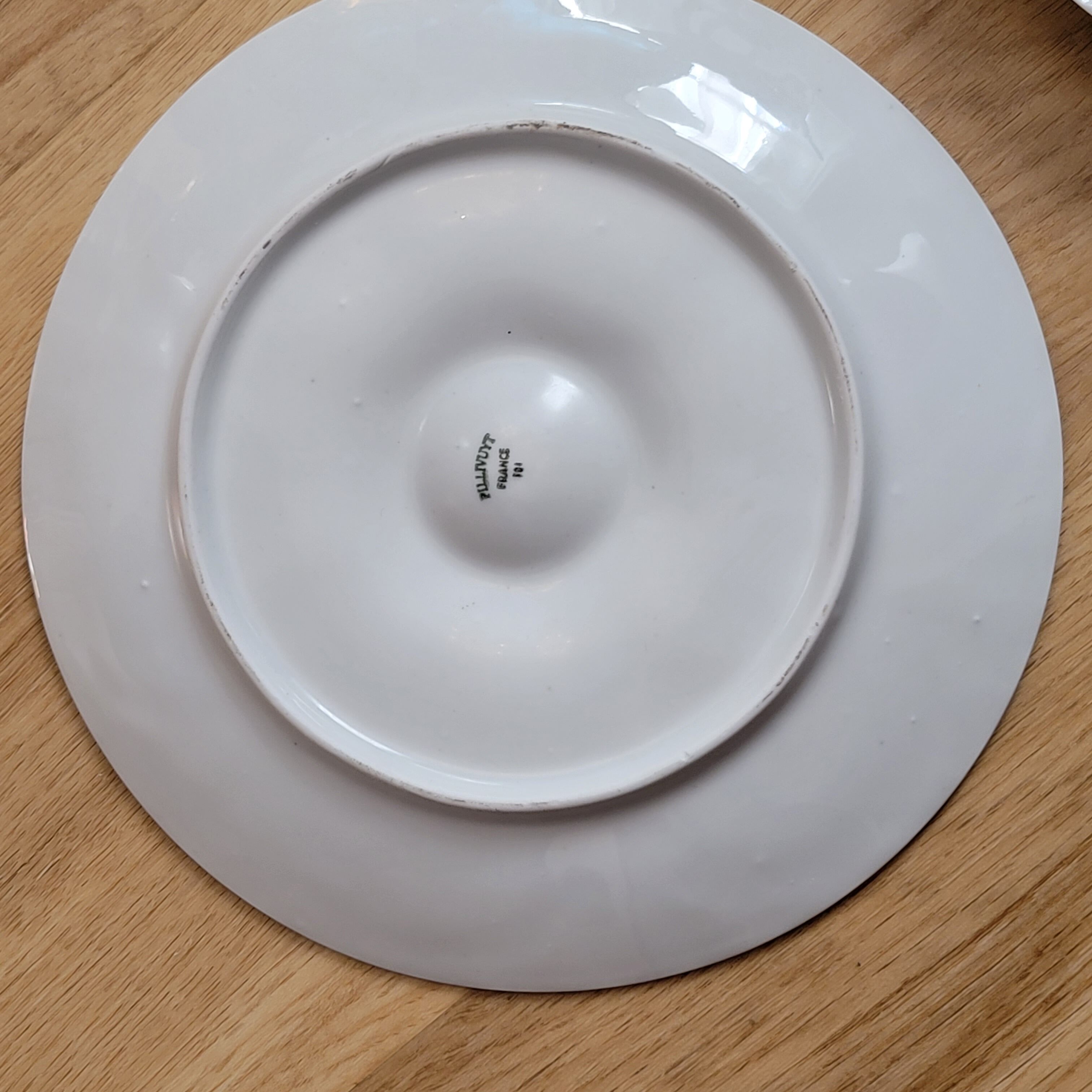 6 oyster plates in Pillivuyt porcelain