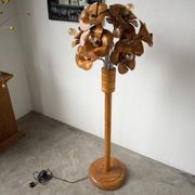 Lampadaire en orme motifs « fleurs », années 70