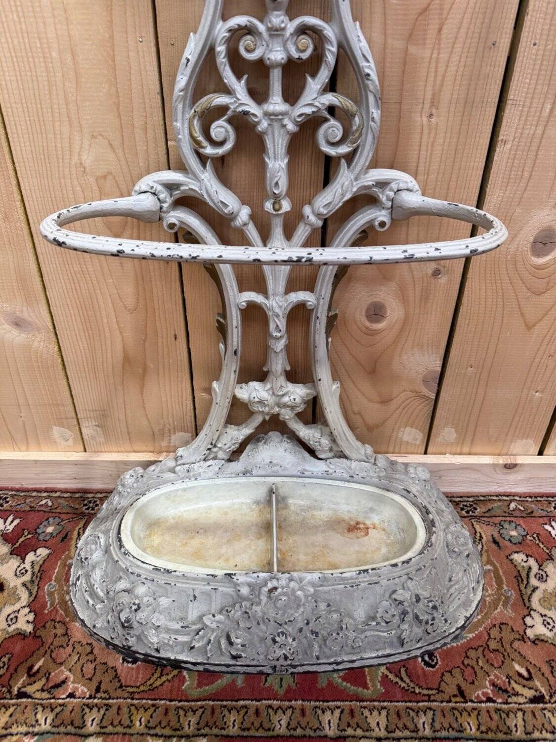 Vestiaire porte-manteau en fonte moulée époque Art Nouveau