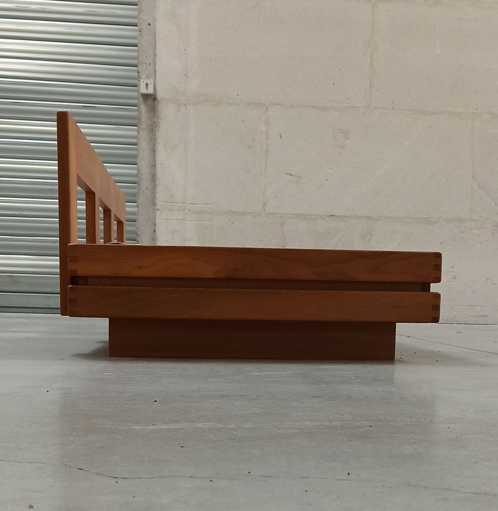 Elm sofa Maison Regain, 60's