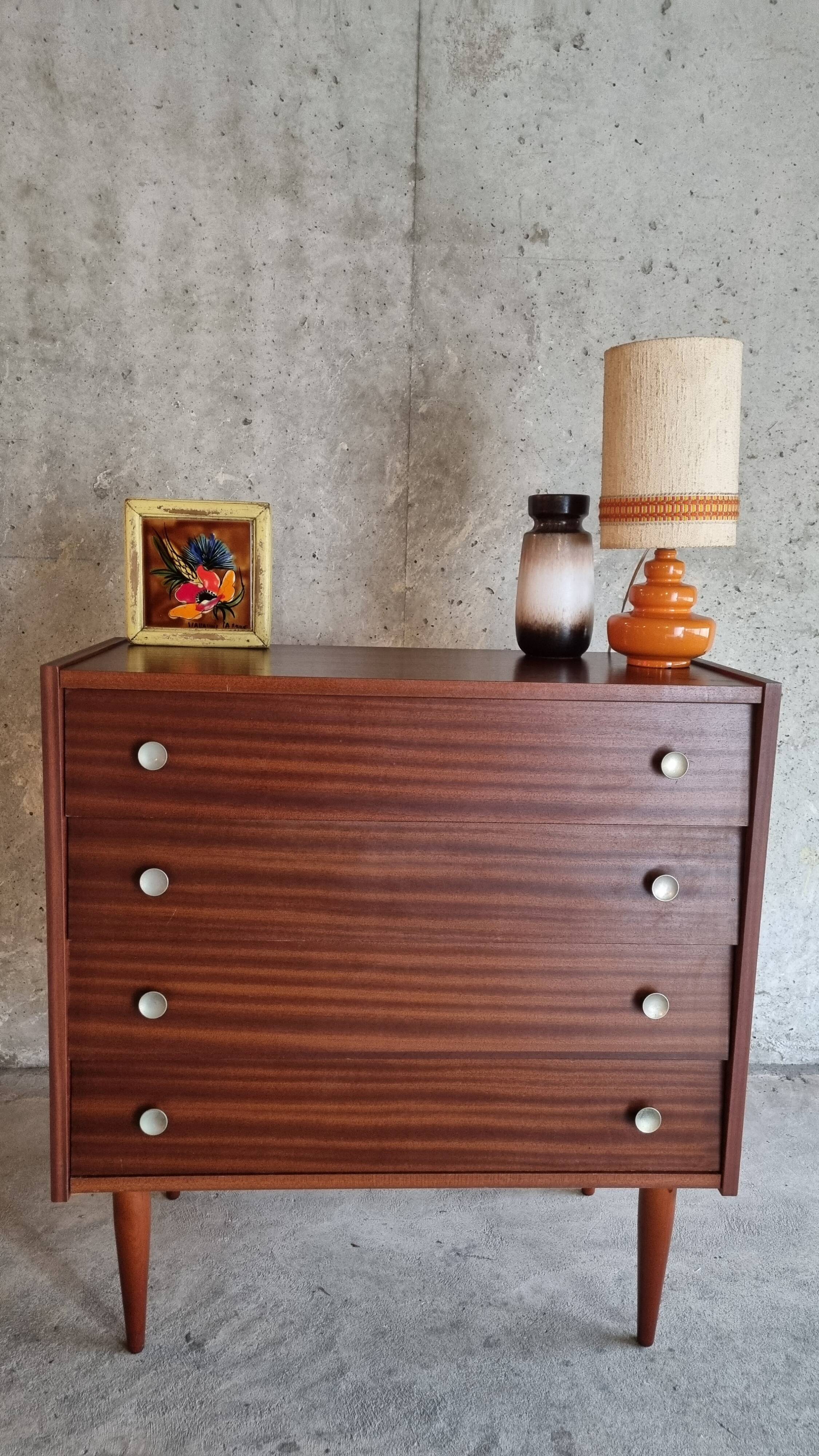 Vintage chest of drawers