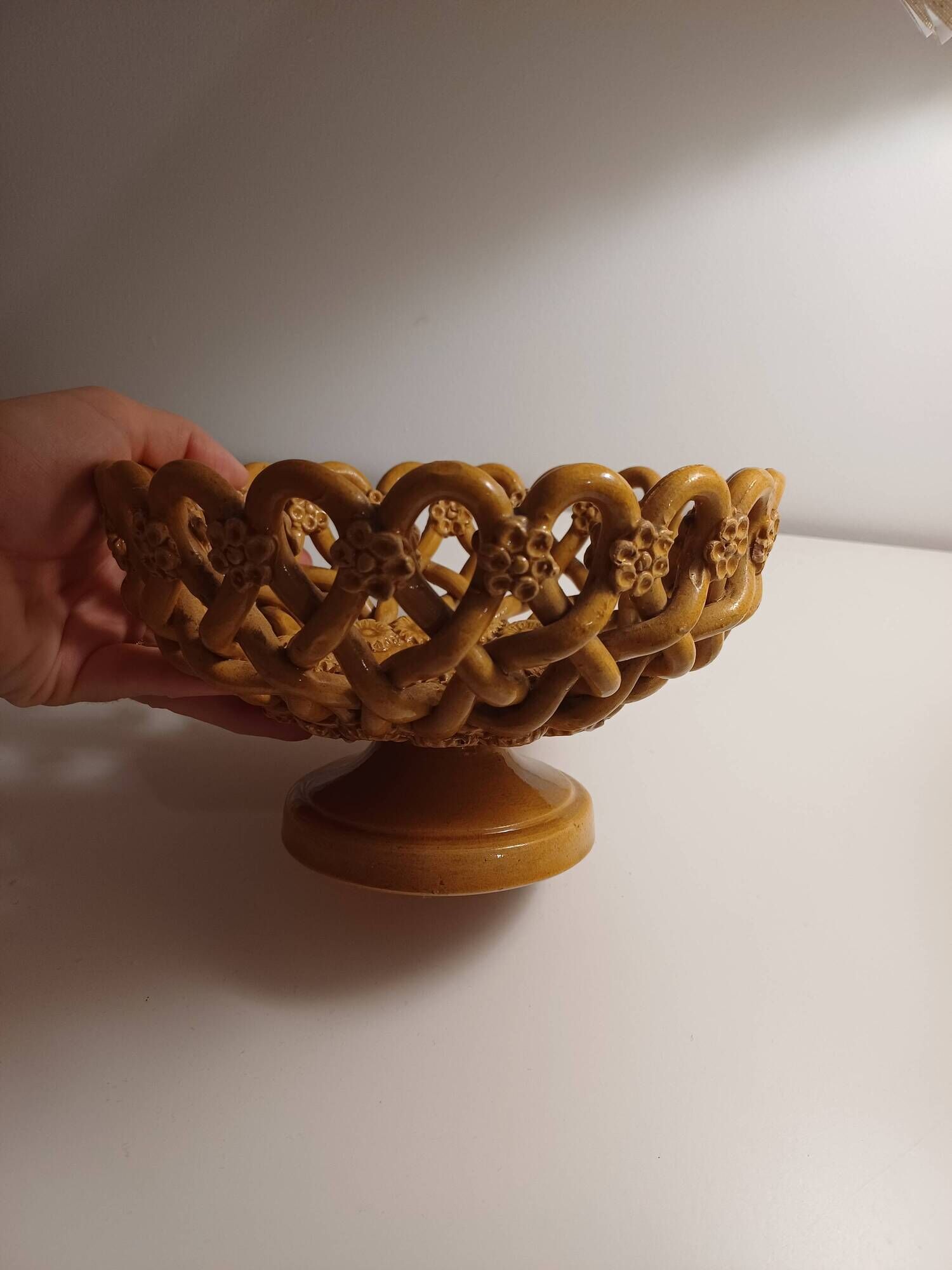 Woven basket home Pichon