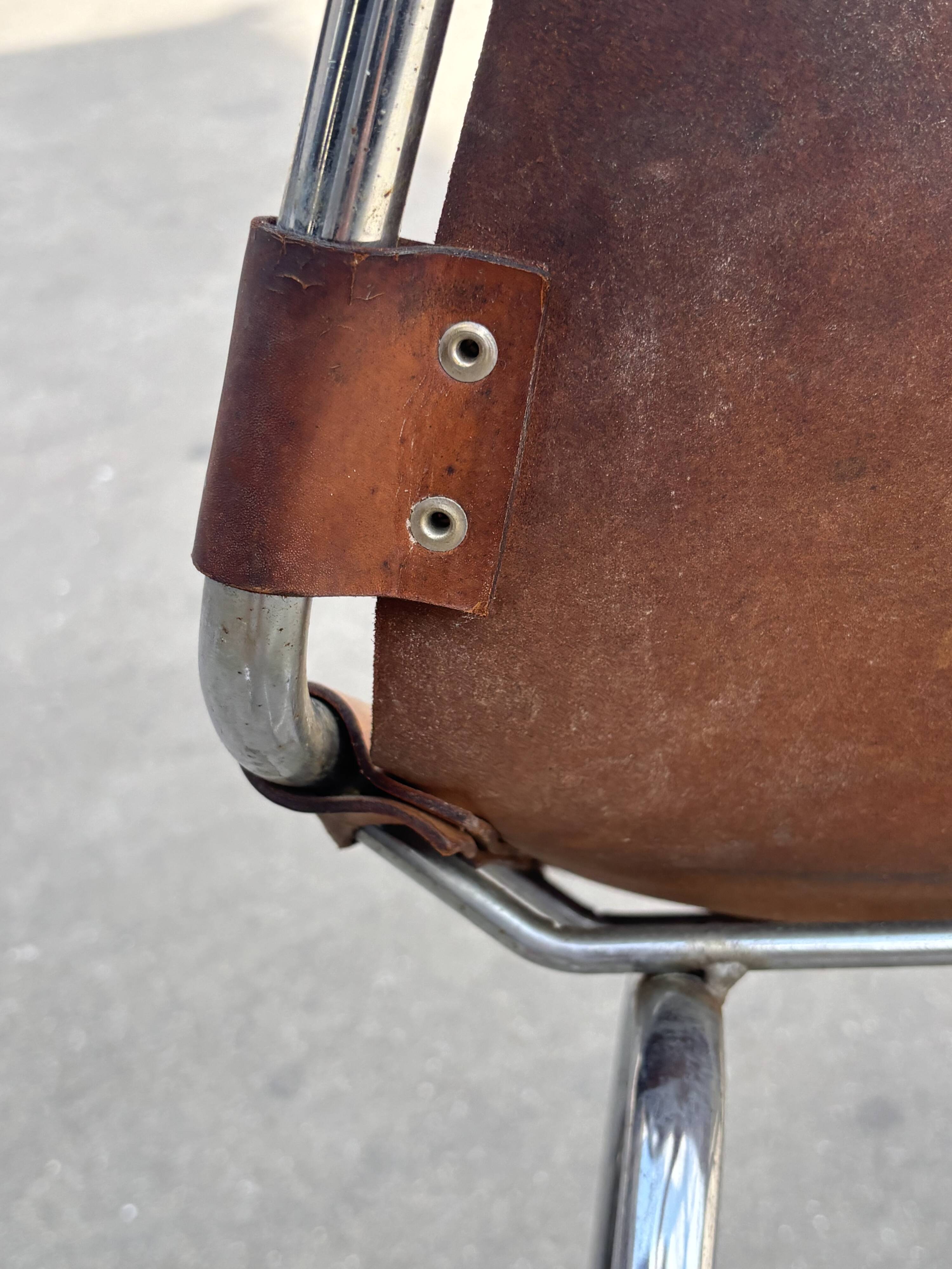 Tabouret de bar vintage Dal Vera sélectionné par Charlotte Perriand design 'Les Arcs'