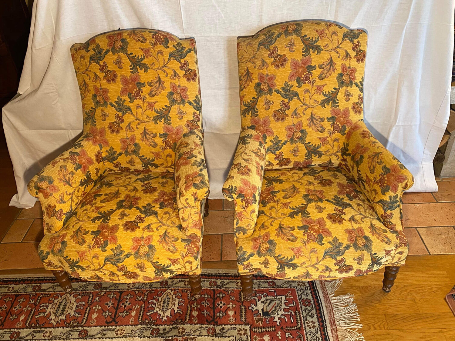 Pair of english style armchairs