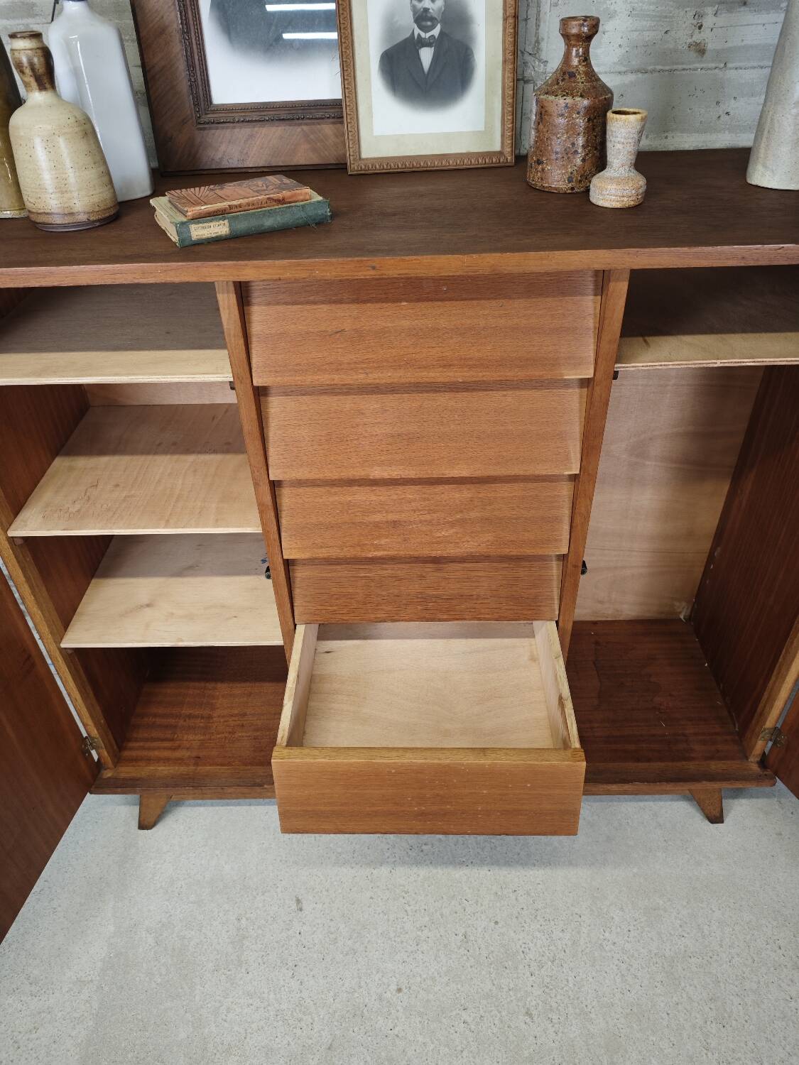 Placard / armoire basse vintage