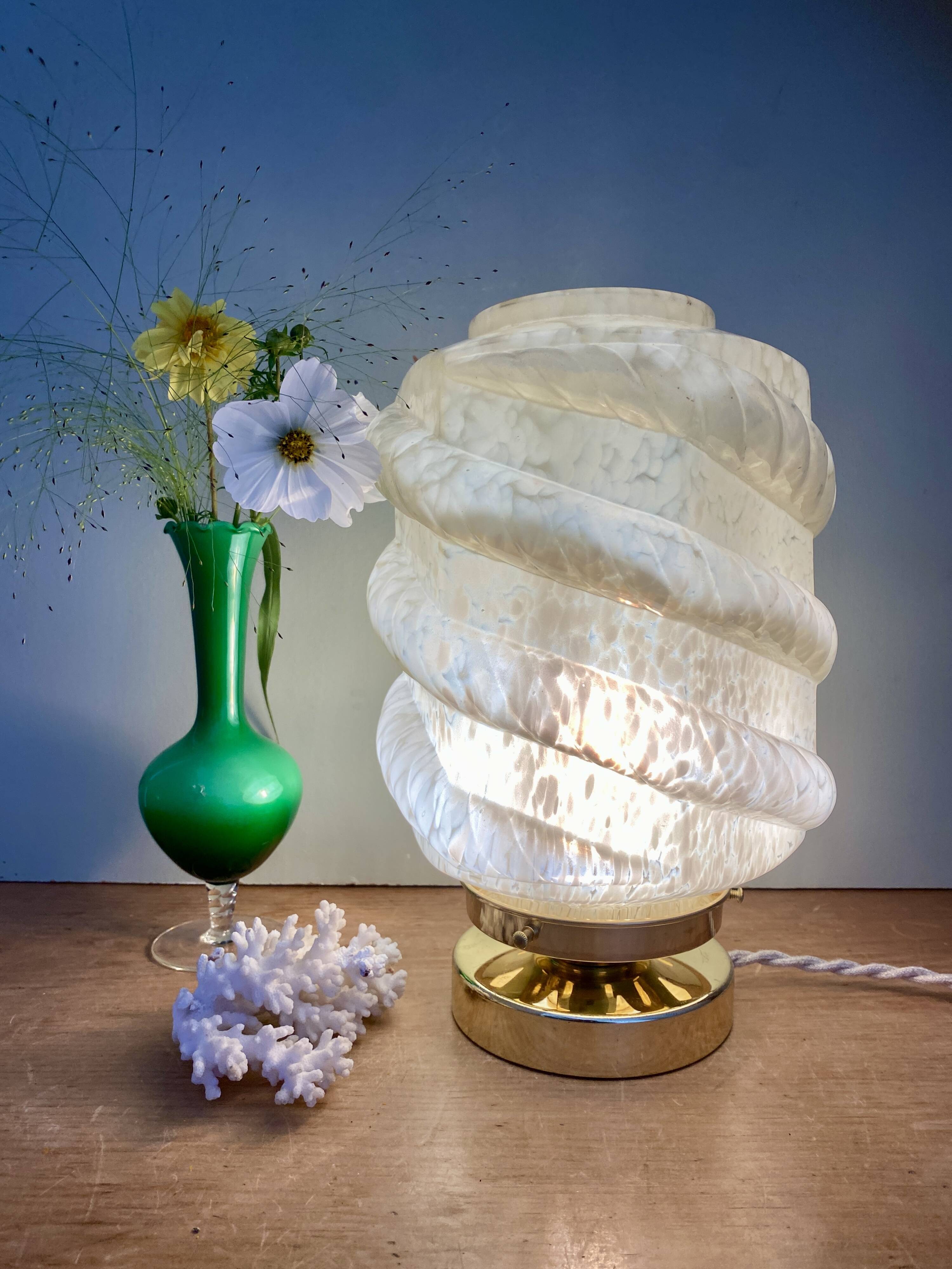 Vintage art deco globe table lamp in pale yellow Clichy glass