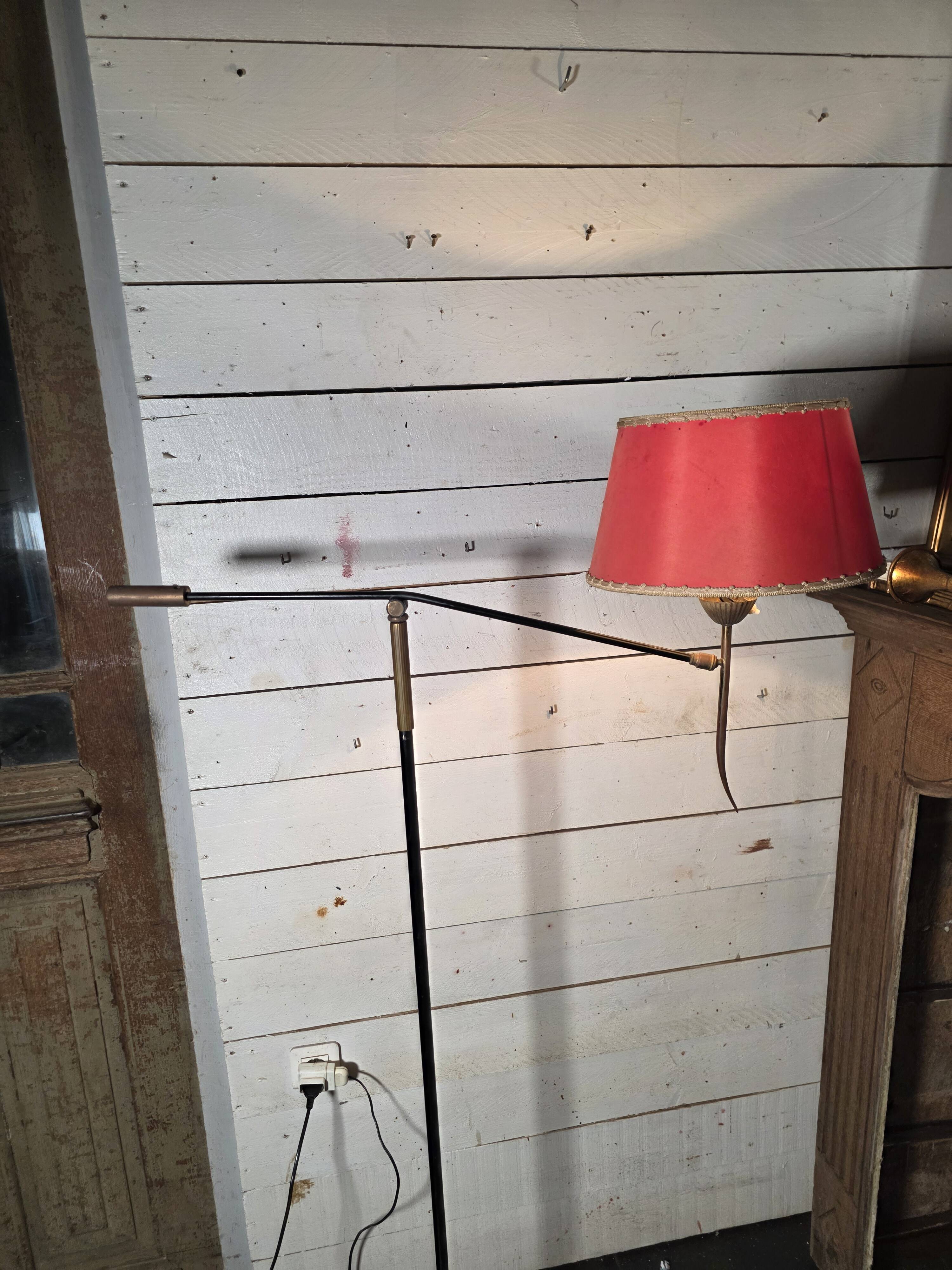 ​Lampadaire tripode à contrepoids Maison Lunel ,Années 50