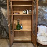 Bibliothèque en bois brut